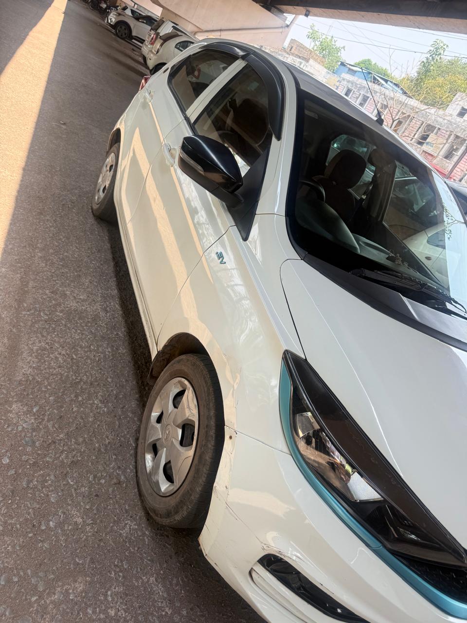 2023 Tata Tiago EV XT Medium Range Hatchback 20000 km 3 years for sale in ROHI RECOVERY AGENCY Raipur — photo 2