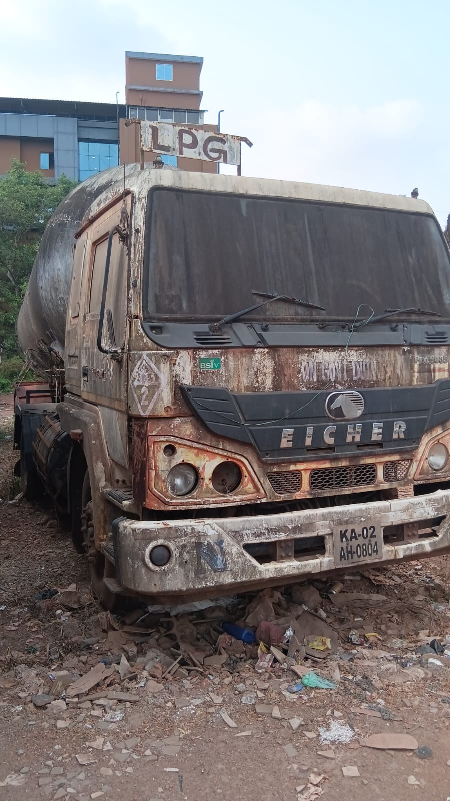 COMMERCIAL VEHICLE : TANKER for sale in MANDYA Mandya — photo 1