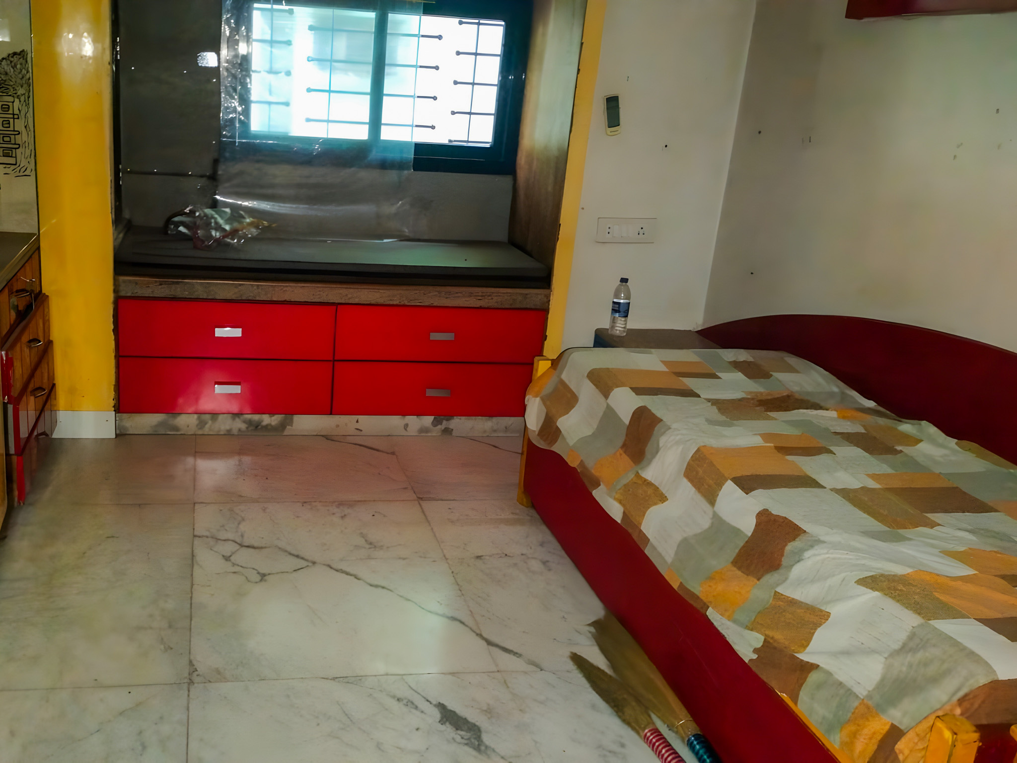 Flat for sale in Khar Village, Bandra District Mumbai — photo 4