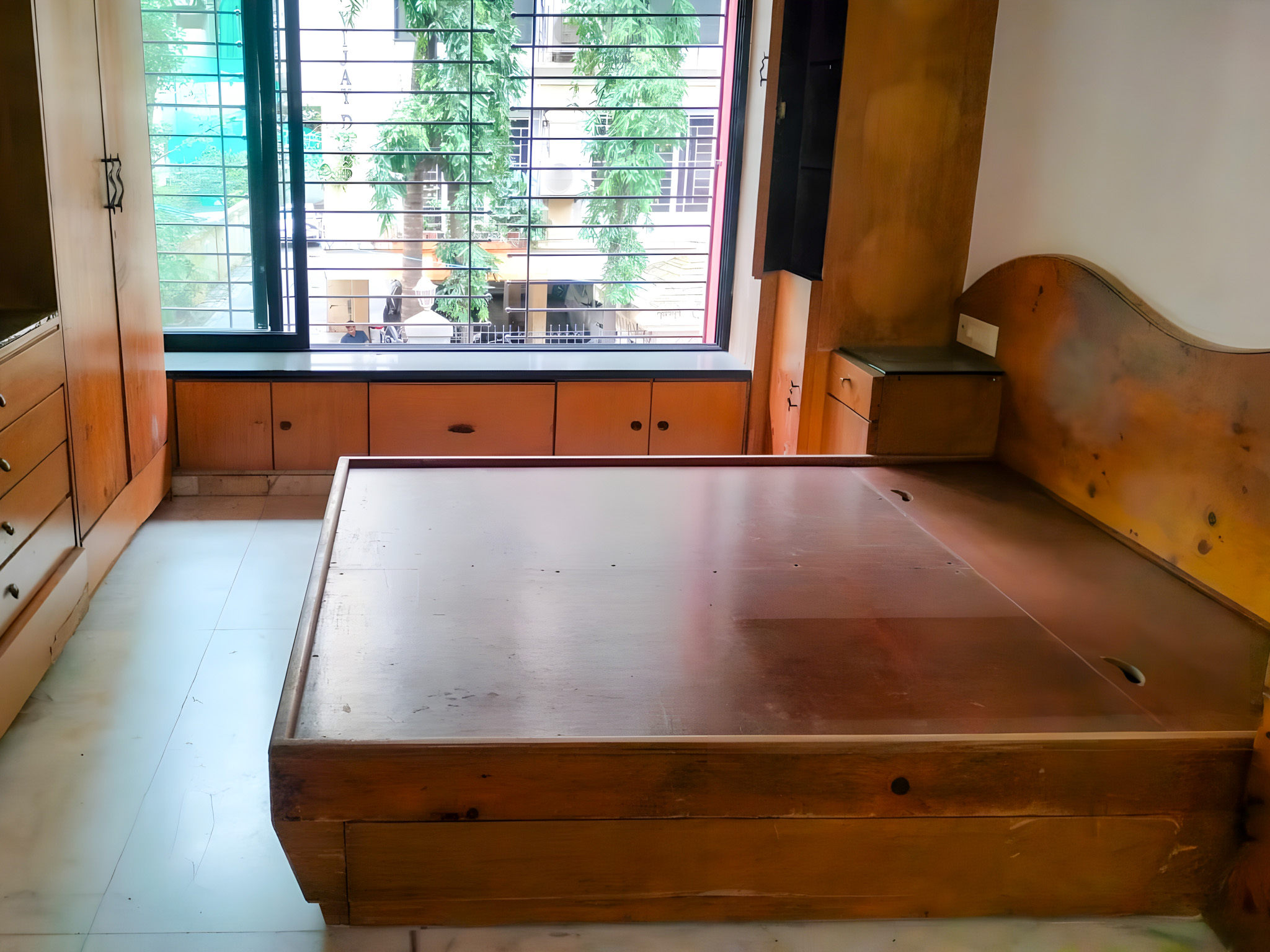 Flat for sale in Khar Village, Bandra District Mumbai — photo 10