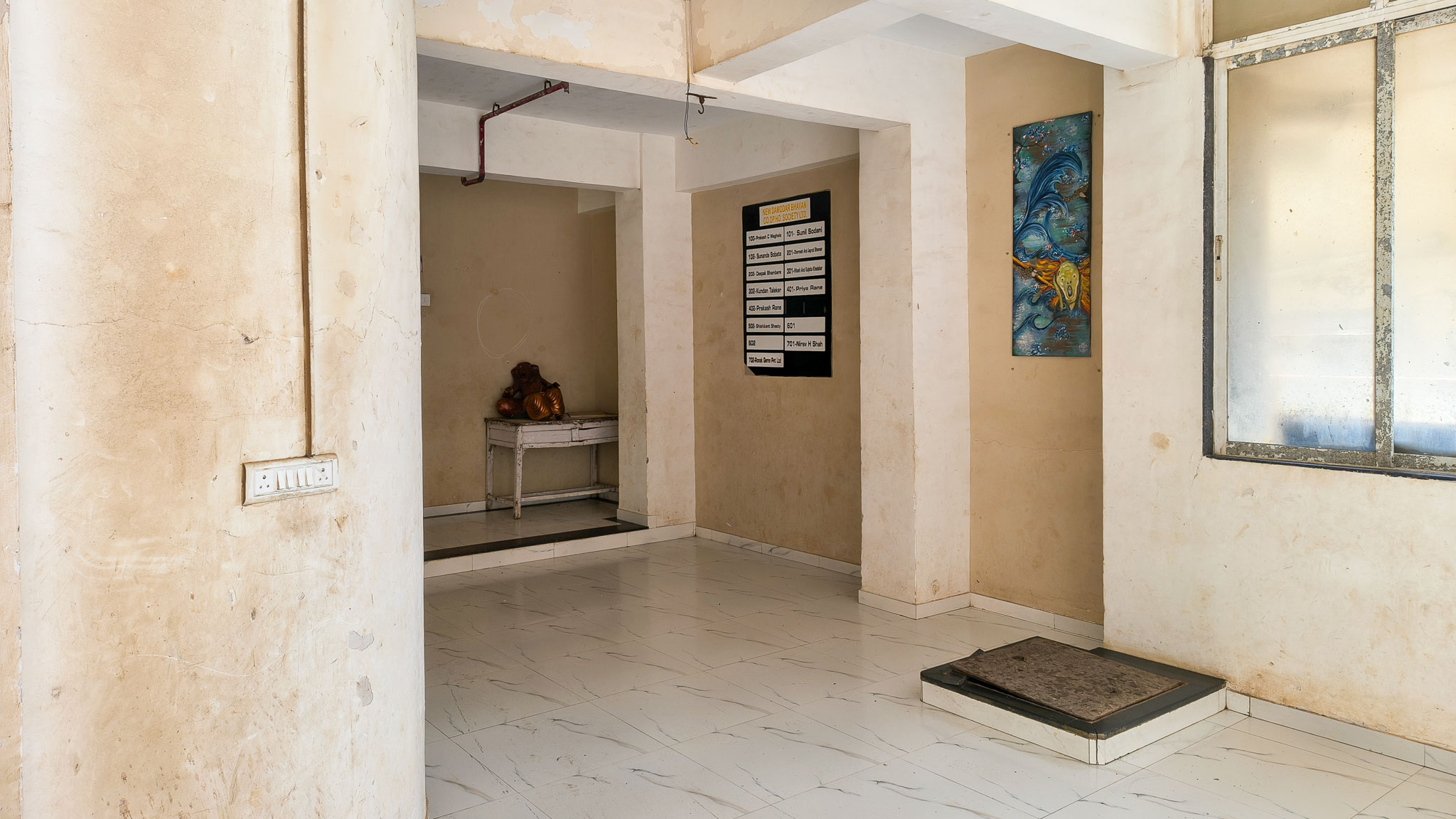1 BHK Flat for sale in Damodar Bhavan CHSL, Walkeshwar Mumbai — photo 15