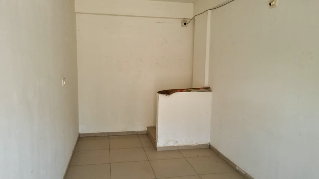 116 square feet Shops for sale in Gotri Vadodara — photo 3