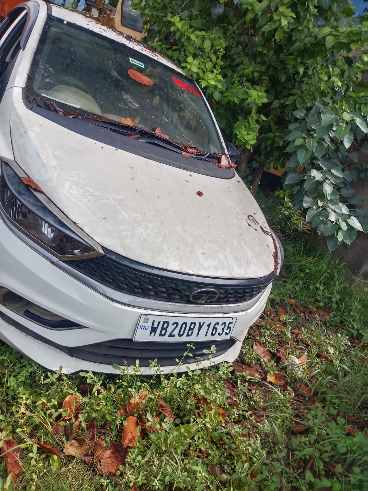 2024 Tata Tiago XE MT Hatchback 10000 km 2 years for sale in DANKUNI AUTO PARK ZONE Kolkata — photo 3