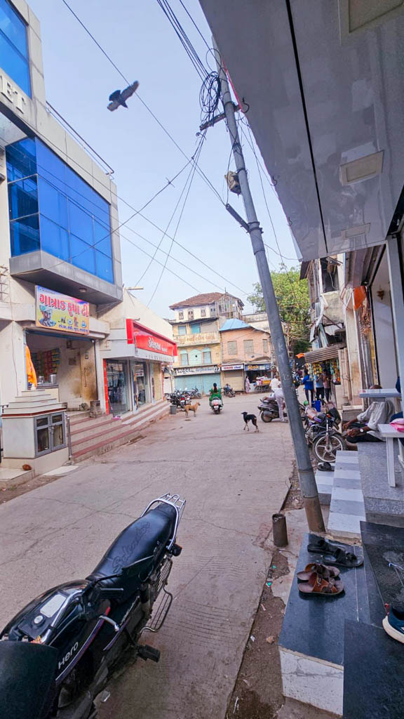 Shops for sale in Savarkundla — photo 2
