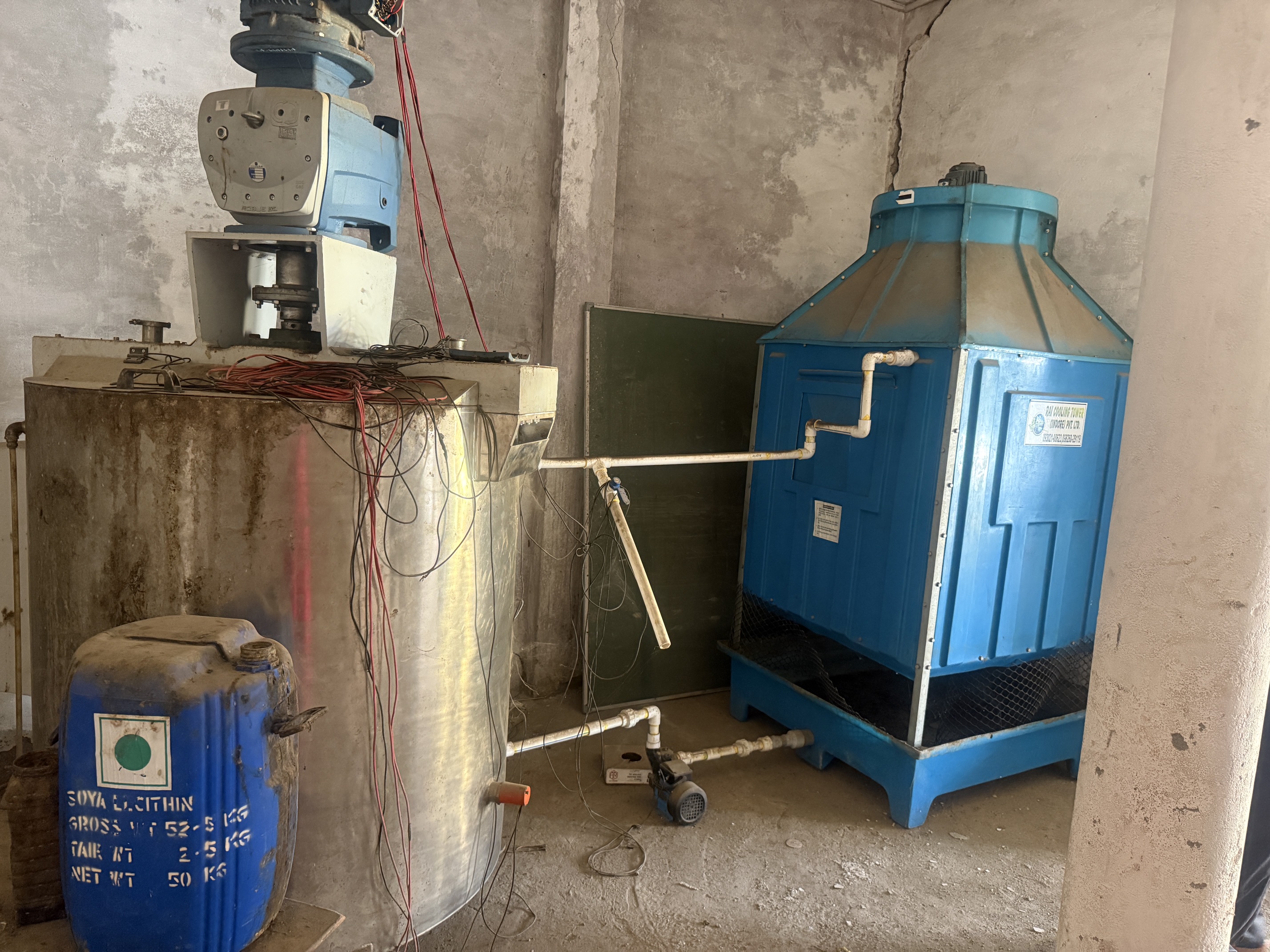 Machineries of manufacturing of chocolate for sale in Machineries are kept at Godown at Maharajpur Jabalpur MP  Jabalpur — photo 5