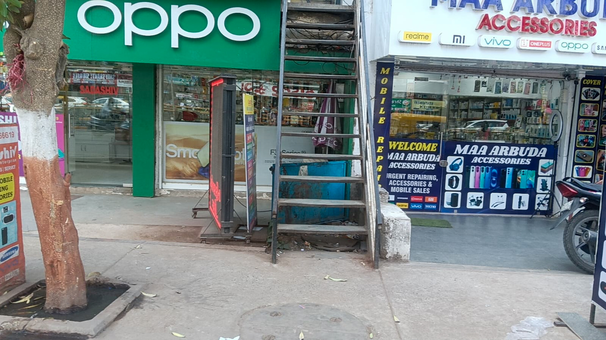 3000 square feet Shops for sale in Bopal-Ghuma Road, Opp. HP Petrol Pump, Ahmedabad. Ahmedabad — photo 1