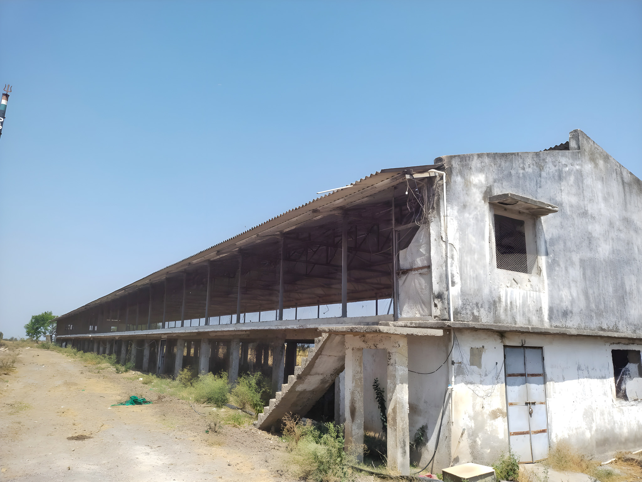 Industrial Plot with Factory Building for sale in MAHUVA Katpar — photo 9