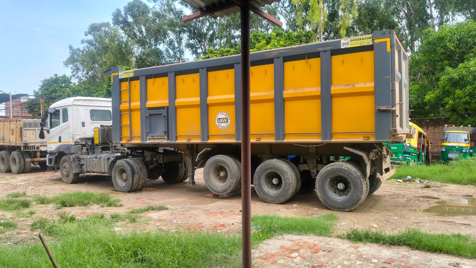 2025 Ashok Leyland AVTR 5525 Tractor Trailer 102213 km 1 year for sale in BAJAJ GARAGE Prayagraj — photo 3