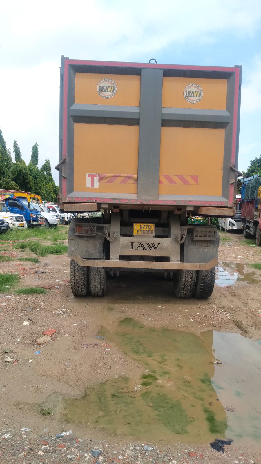 2025 Ashok Leyland AVTR 5525 Tractor Trailer 102213 km 1 year for sale in BAJAJ GARAGE Prayagraj — photo 2