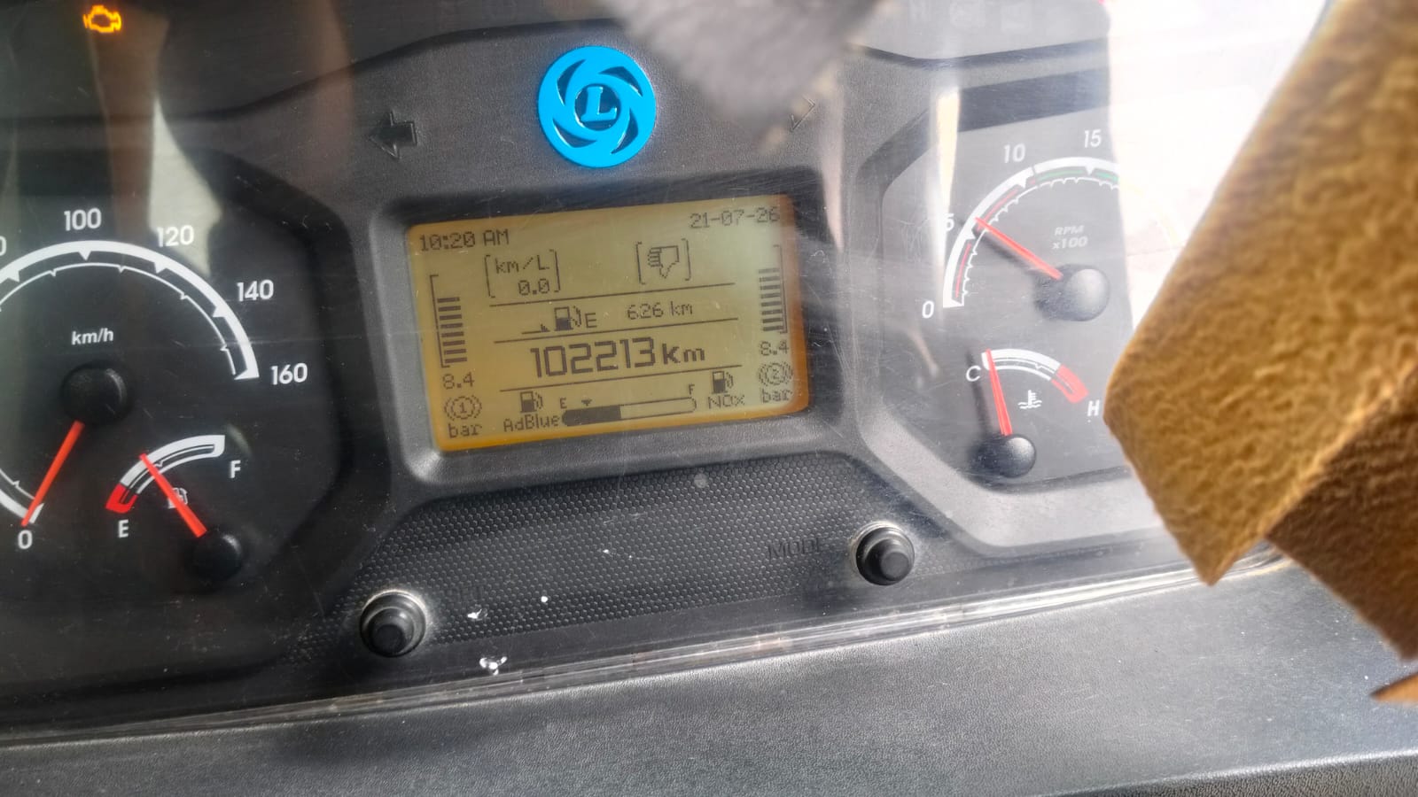 2025 Ashok Leyland AVTR 5525 Tractor Trailer 102213 km 1 year for sale in BAJAJ GARAGE Prayagraj — photo 4