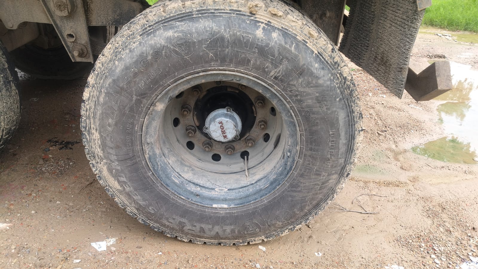 2025 Ashok Leyland AVTR 5525 Tractor Trailer 102213 km 1 year for sale in BAJAJ GARAGE Prayagraj — photo 15