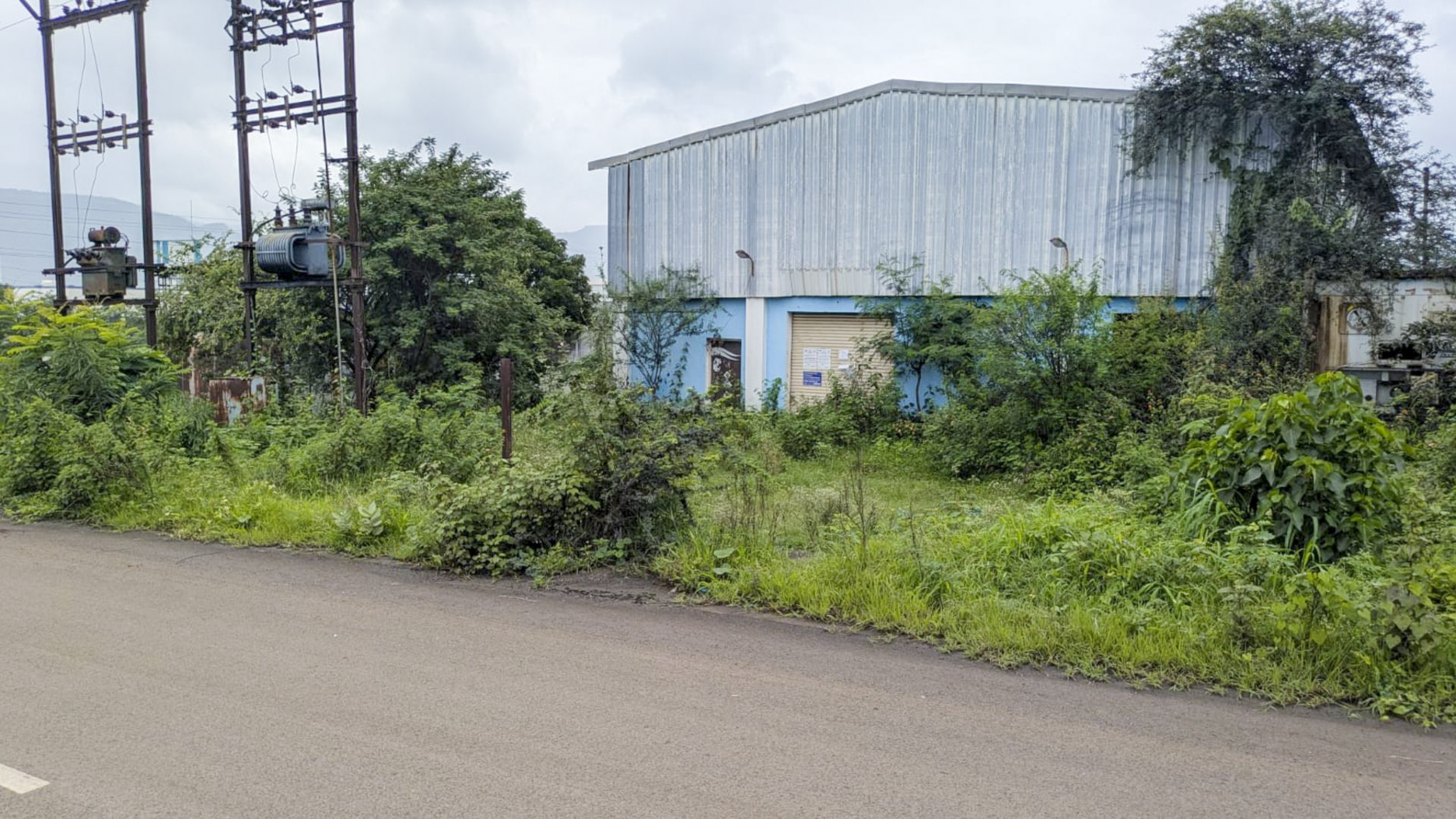 600 square meter Land and factory shed for sale in Wai MIDC — photo 1