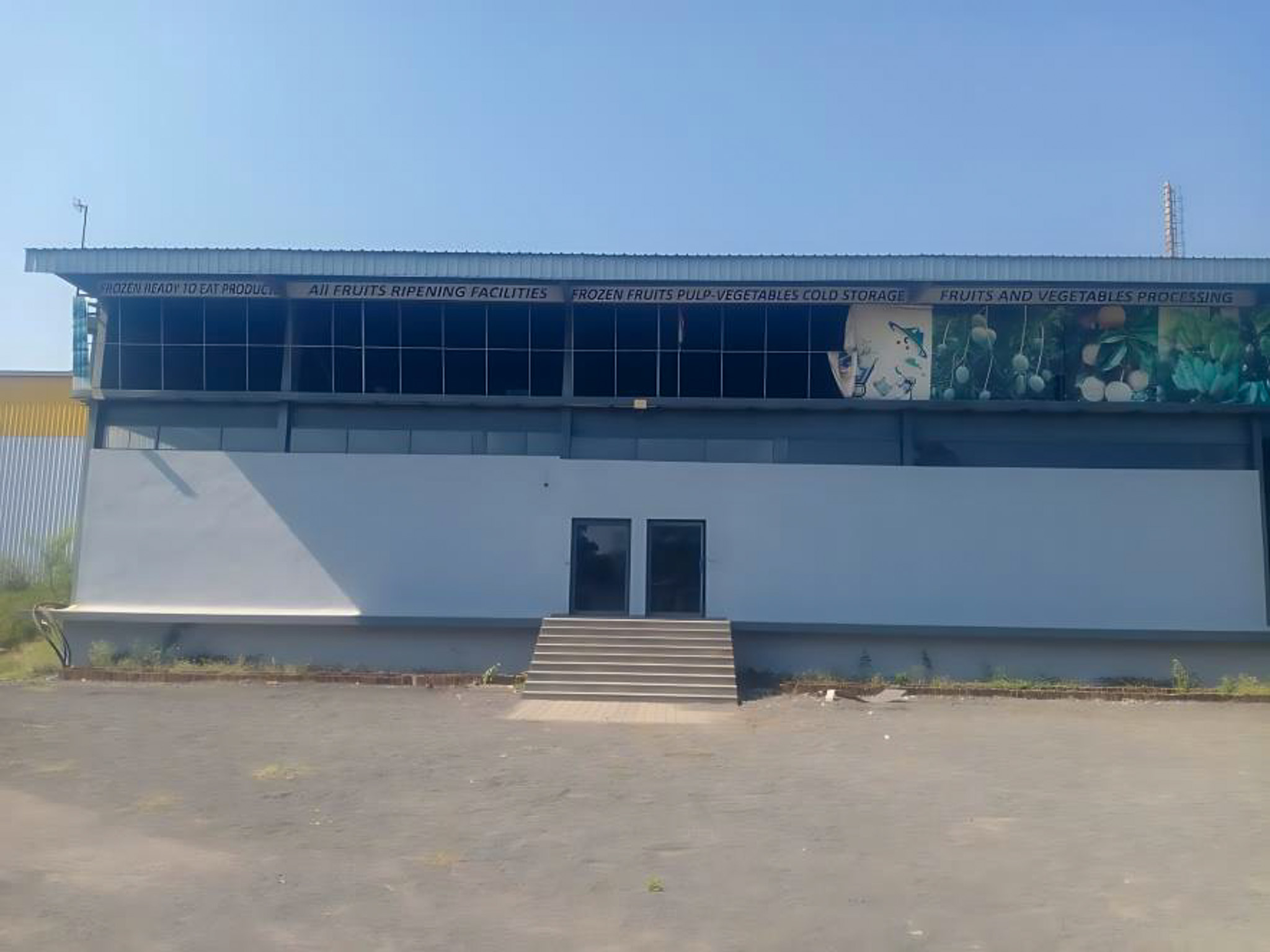 Industrial Plot with Factory Building for sale in Village Chanvai District Valsad Pardi Parnera — photo 1