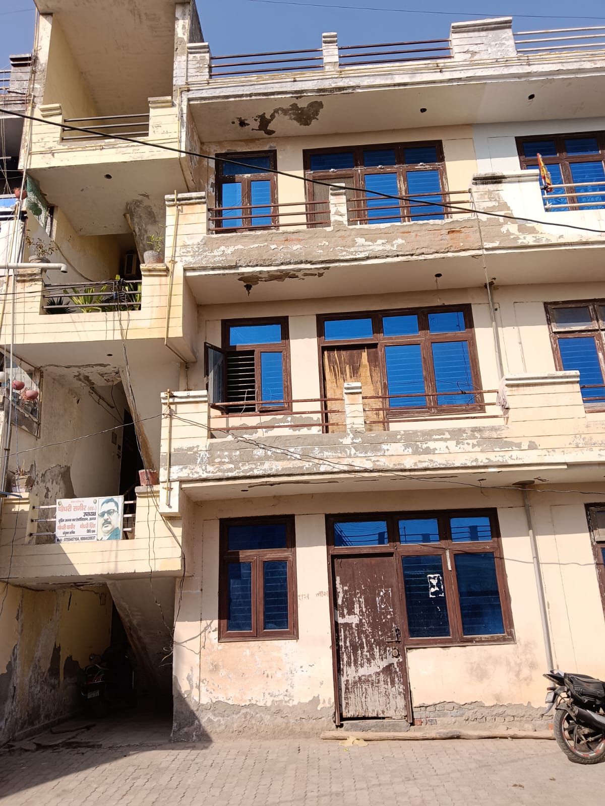 Flat for sale in Agra — photo 1