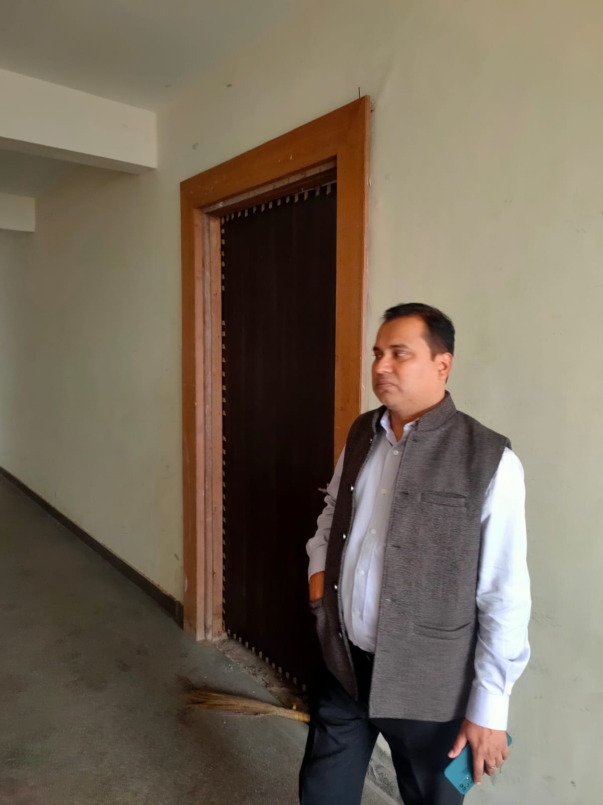 Flat for sale in Agra — photo 2