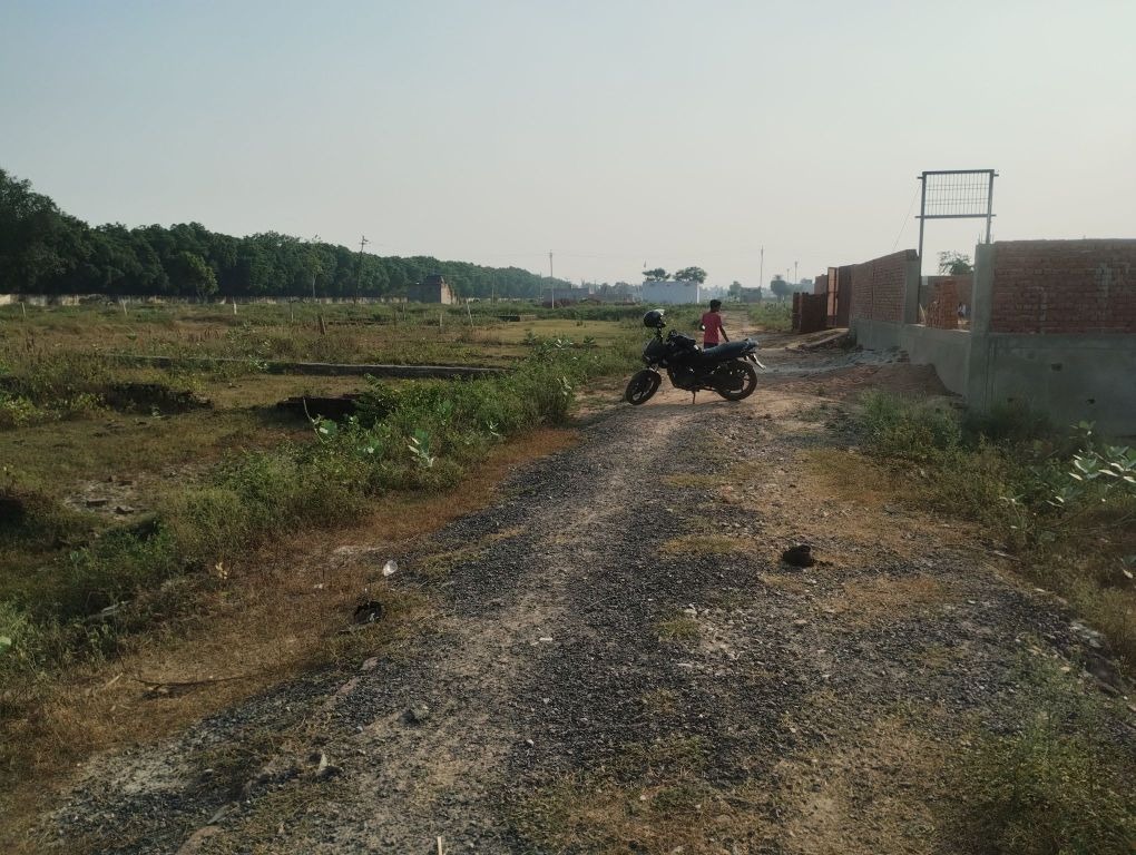 Plot for sale in 27°55'30.10"N 78° 6'45.05"E Aligarh — photo 2