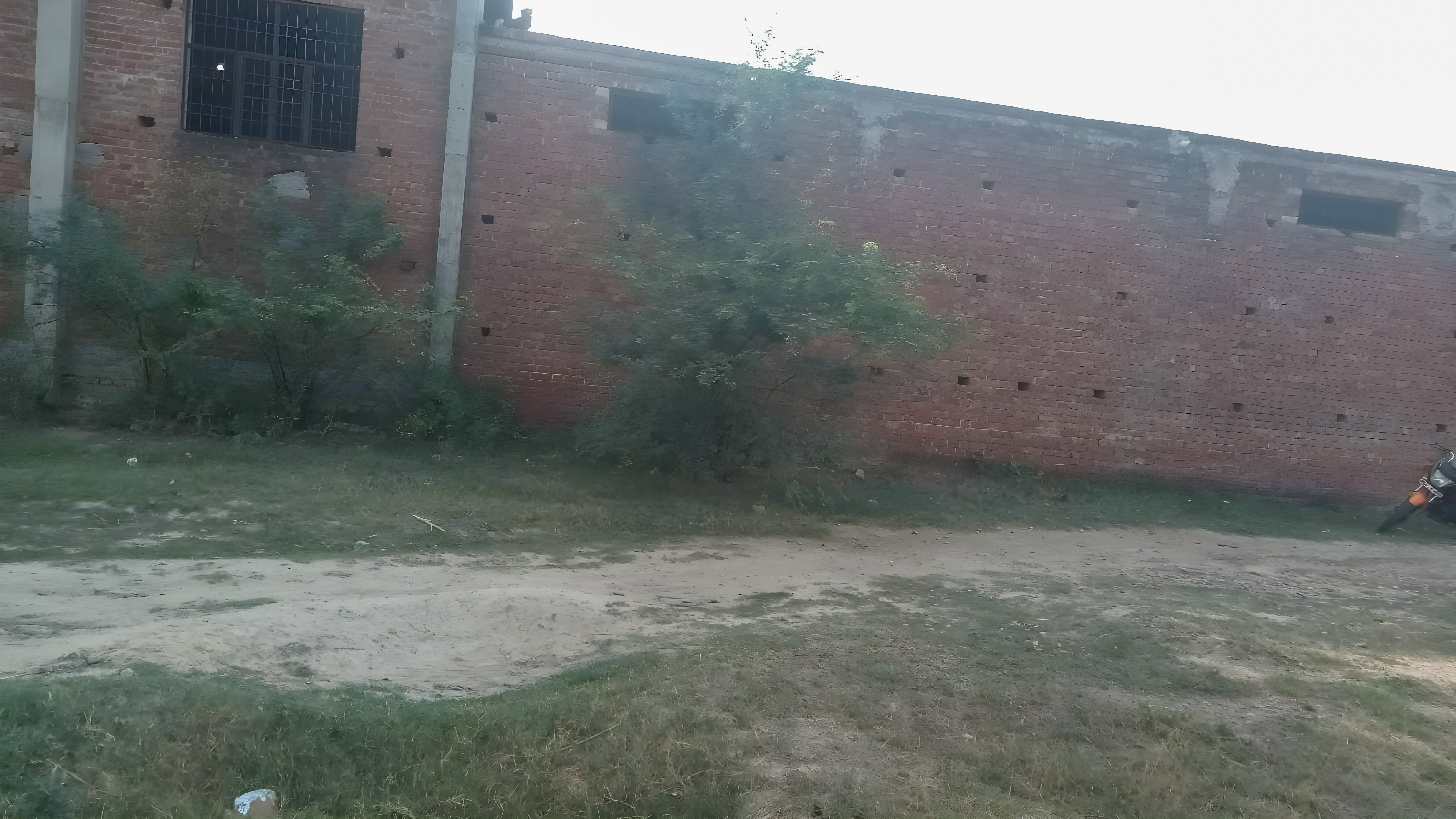 Godowns for sale in Jasrana — photo 12
