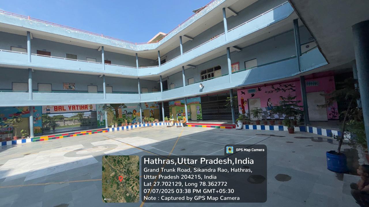 EDUCATIONAL INSTITUTE LAND AND BUILDING for sale in Sikandra Rao — photo 1