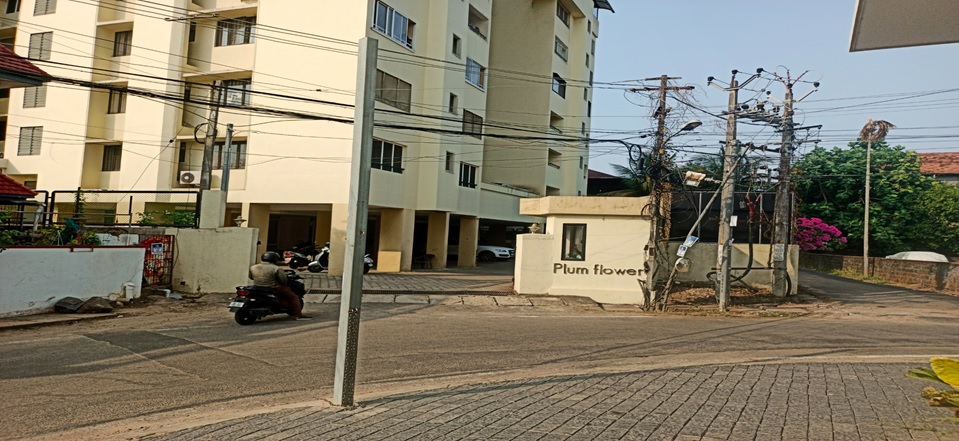 Flat for sale in Poonithura Kochi — photo 1