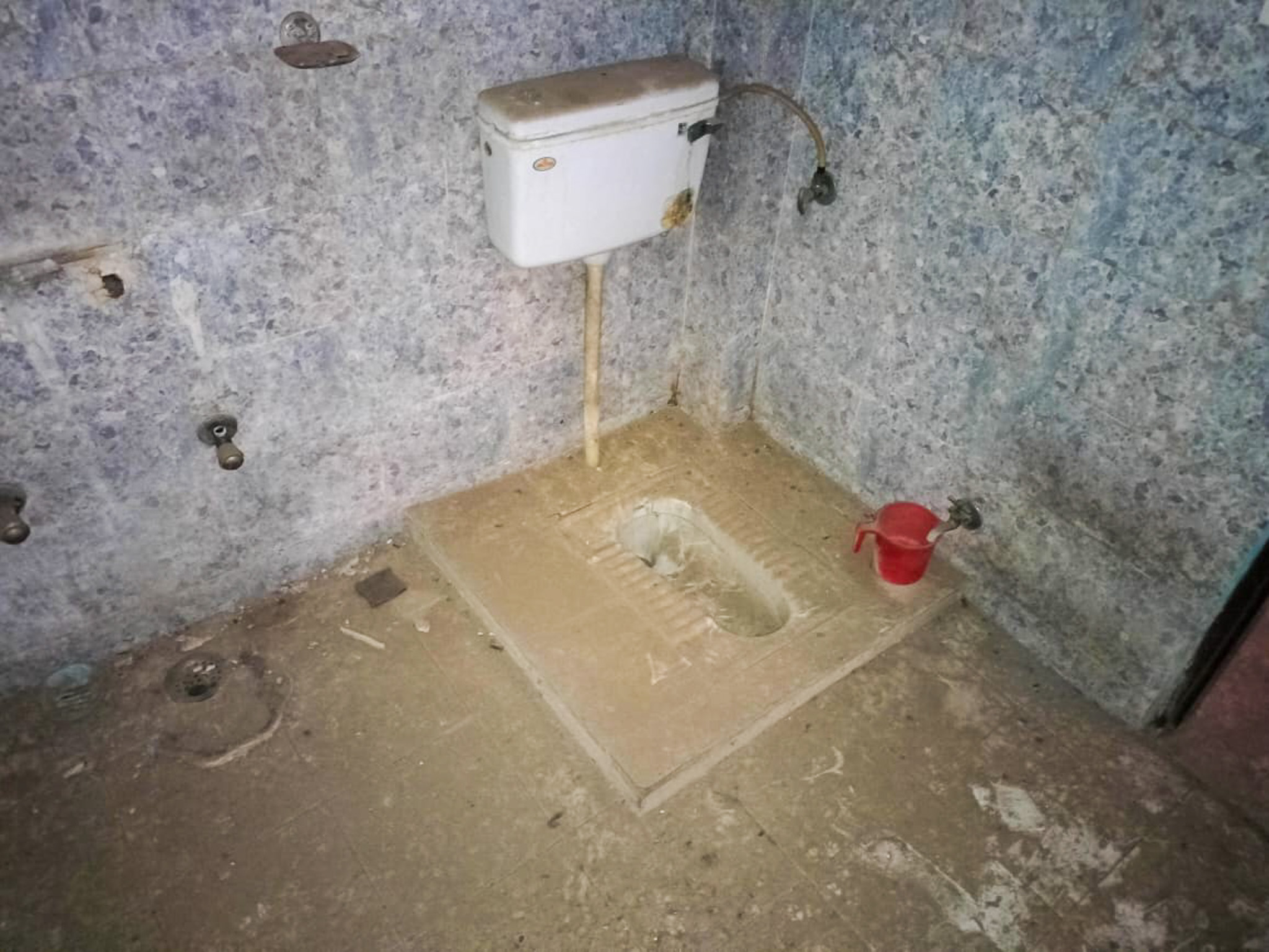 1050 square feet Flat for sale in Rishi nagar baghpat road meerut Meerut — photo 8