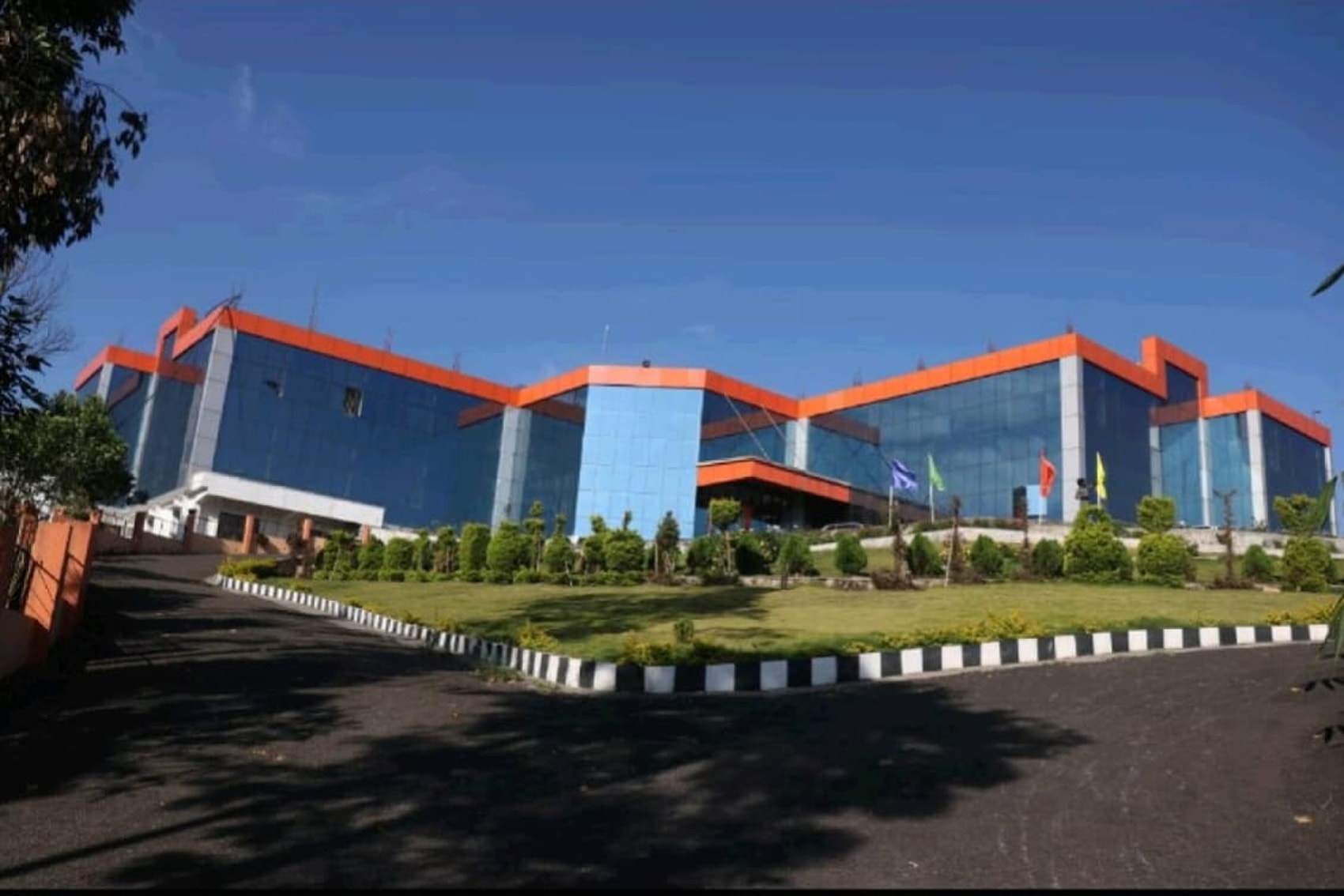 Office for sale in Idukki Township — photo 1