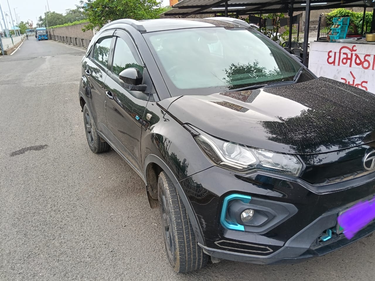 2022 Tata Nexon EV XZ+ SUV 165240 km 4 years for sale in VERVE RECOVERY AGENCY Surat — photo 4