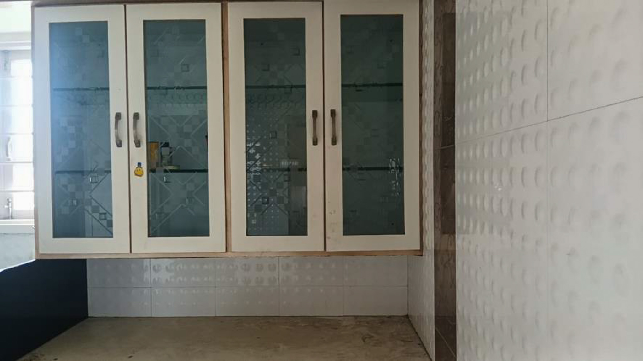 4 BHK Flat for sale in SURYA ENCLAVE, Surya Enclave Apartment Opp Bank of Baroda, City Light Road,Surat Chalthan — photo 7