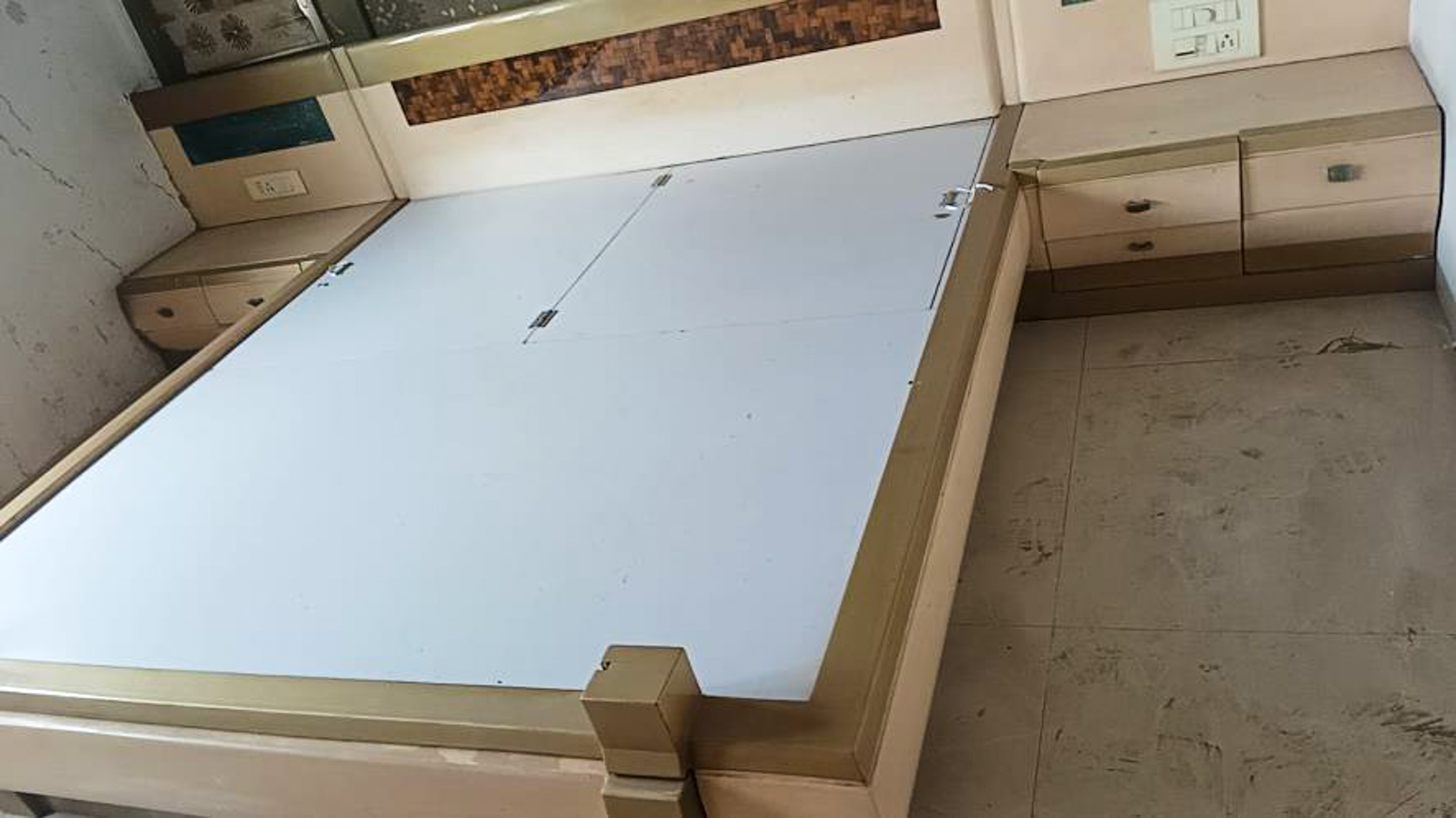 4 BHK Flat for sale in SURYA ENCLAVE, Surya Enclave Apartment Opp Bank of Baroda, City Light Road,Surat Chalthan — photo 14