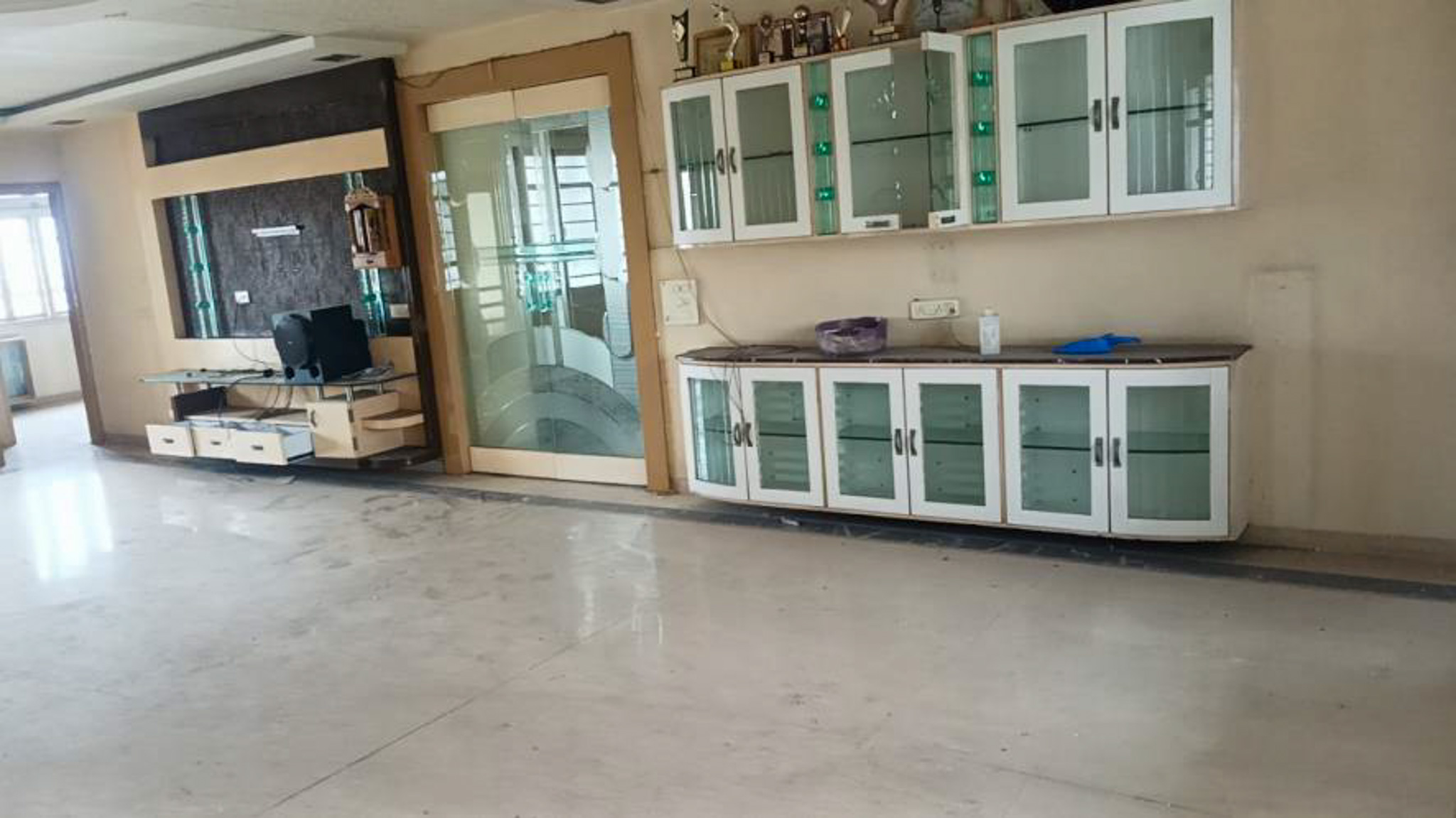 4 BHK Flat for sale in SURYA ENCLAVE, Surya Enclave Apartment Opp Bank of Baroda, City Light Road,Surat Chalthan — photo 21