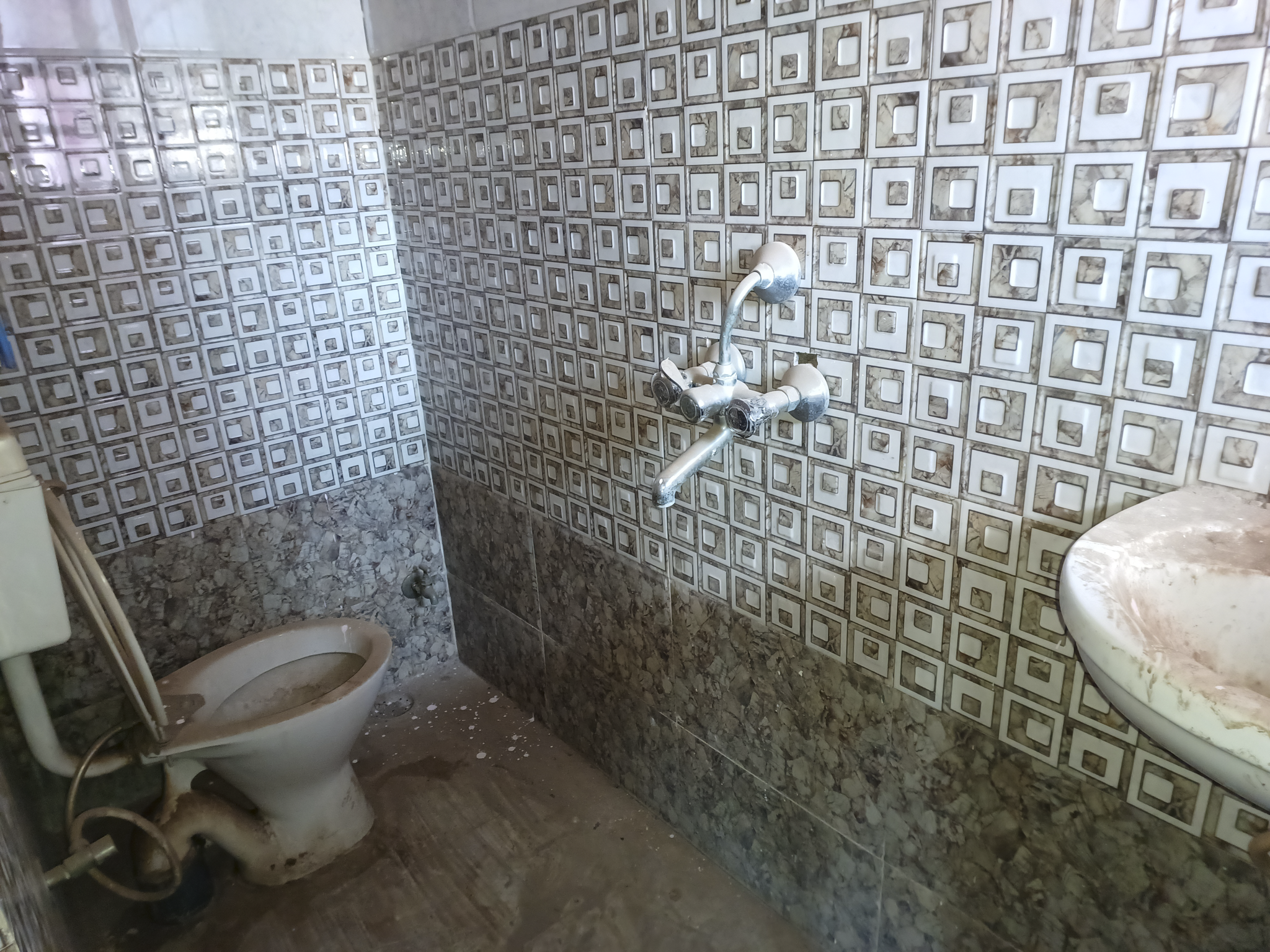 978 square feet Flat for sale in Gwalior — photo 9