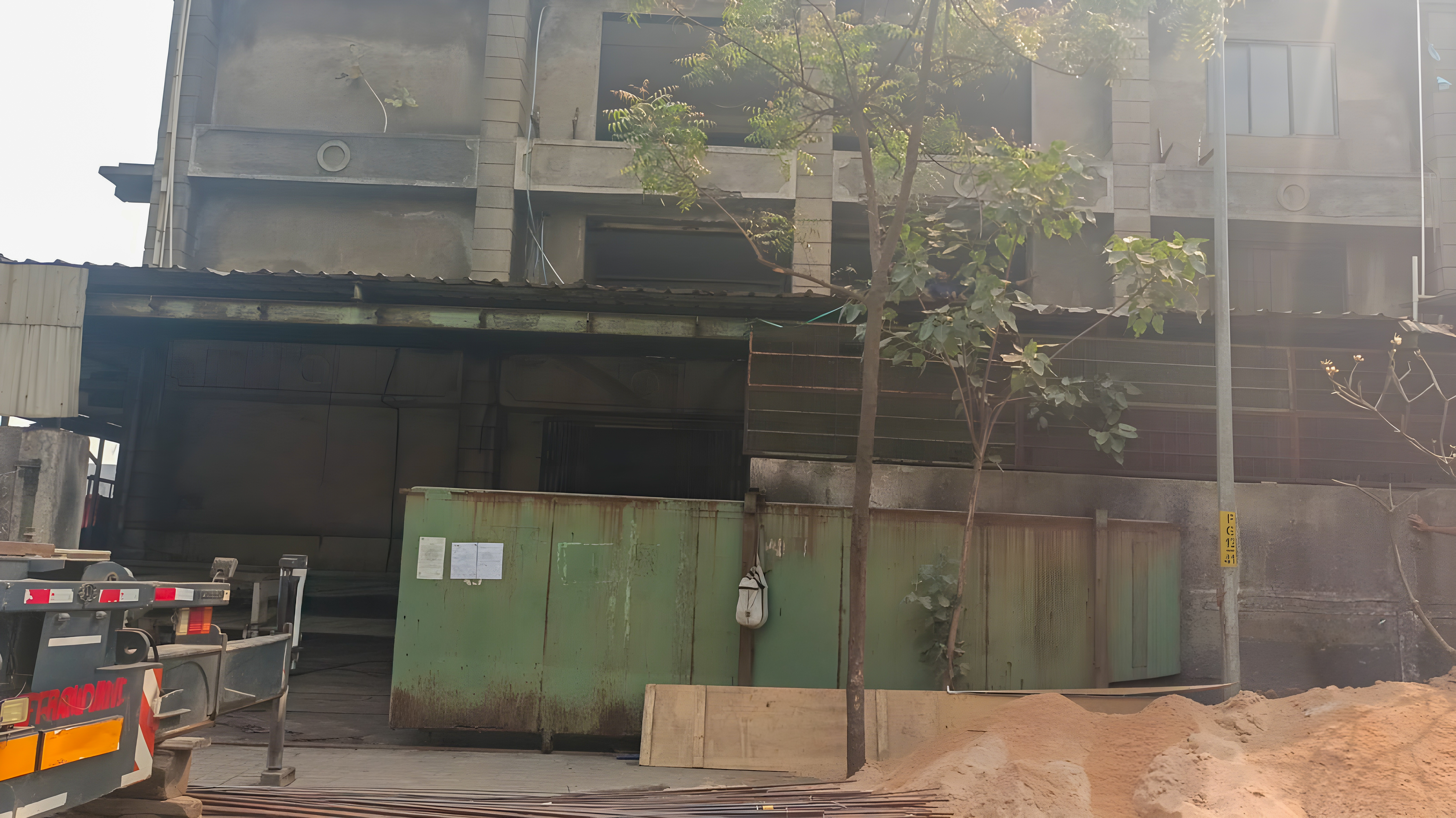 2879 square meter Industrial Plot with Factory Building for sale in PANDESARA GIDC Surat — photo 2