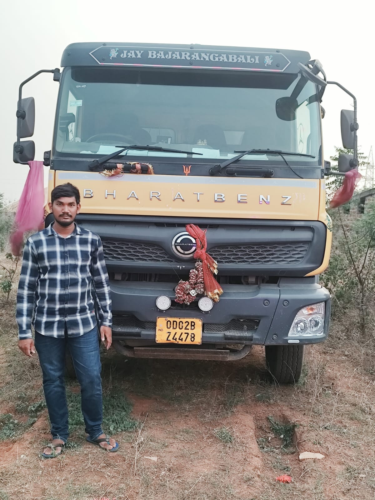 HEAVY COMMERCIAL VEHICLE TIPPER for sale in Bhubaneswar — photo 3
