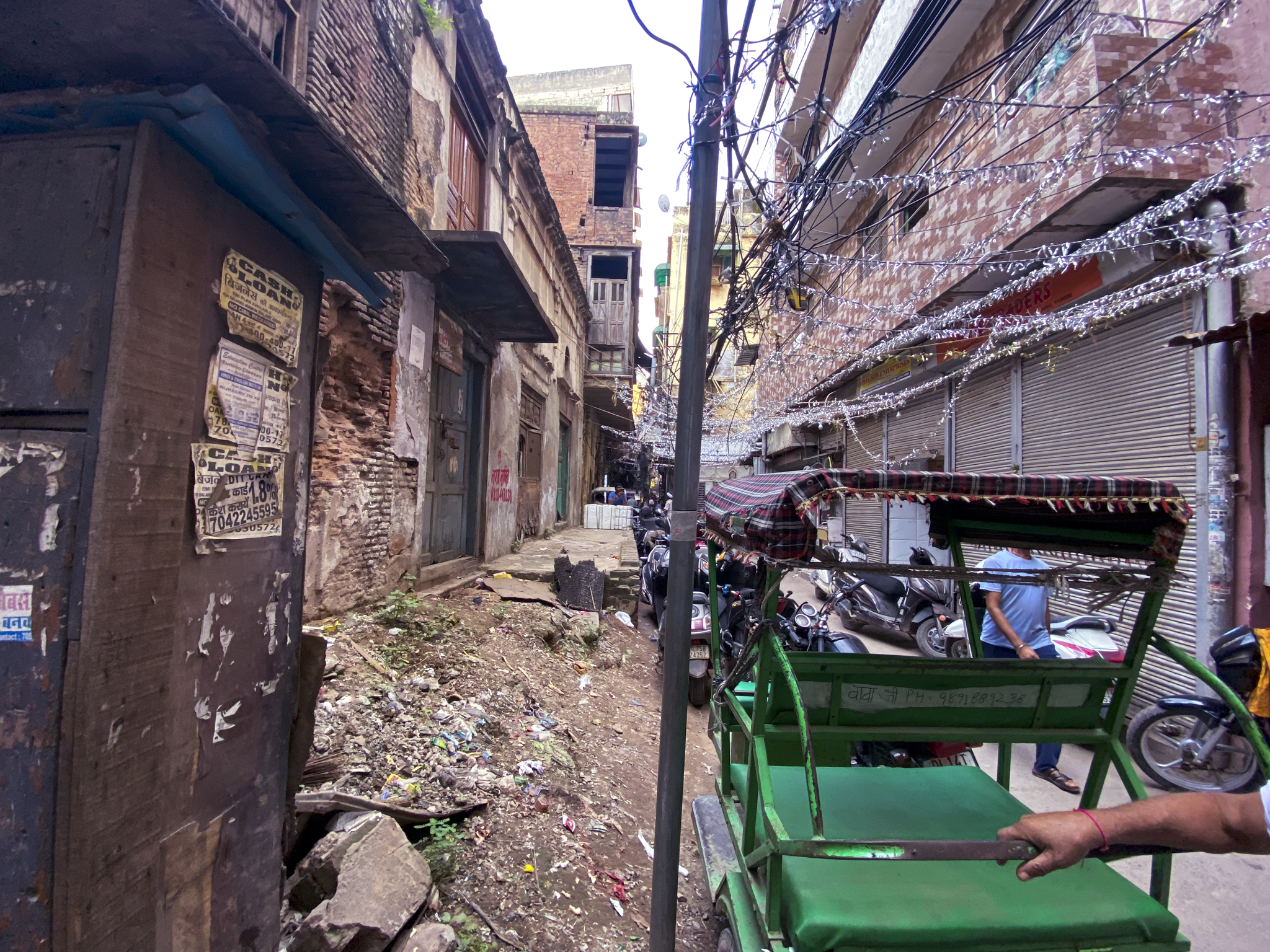 9.26 square yard Shops for sale in Hauz Quazi New Delhi — photo 4