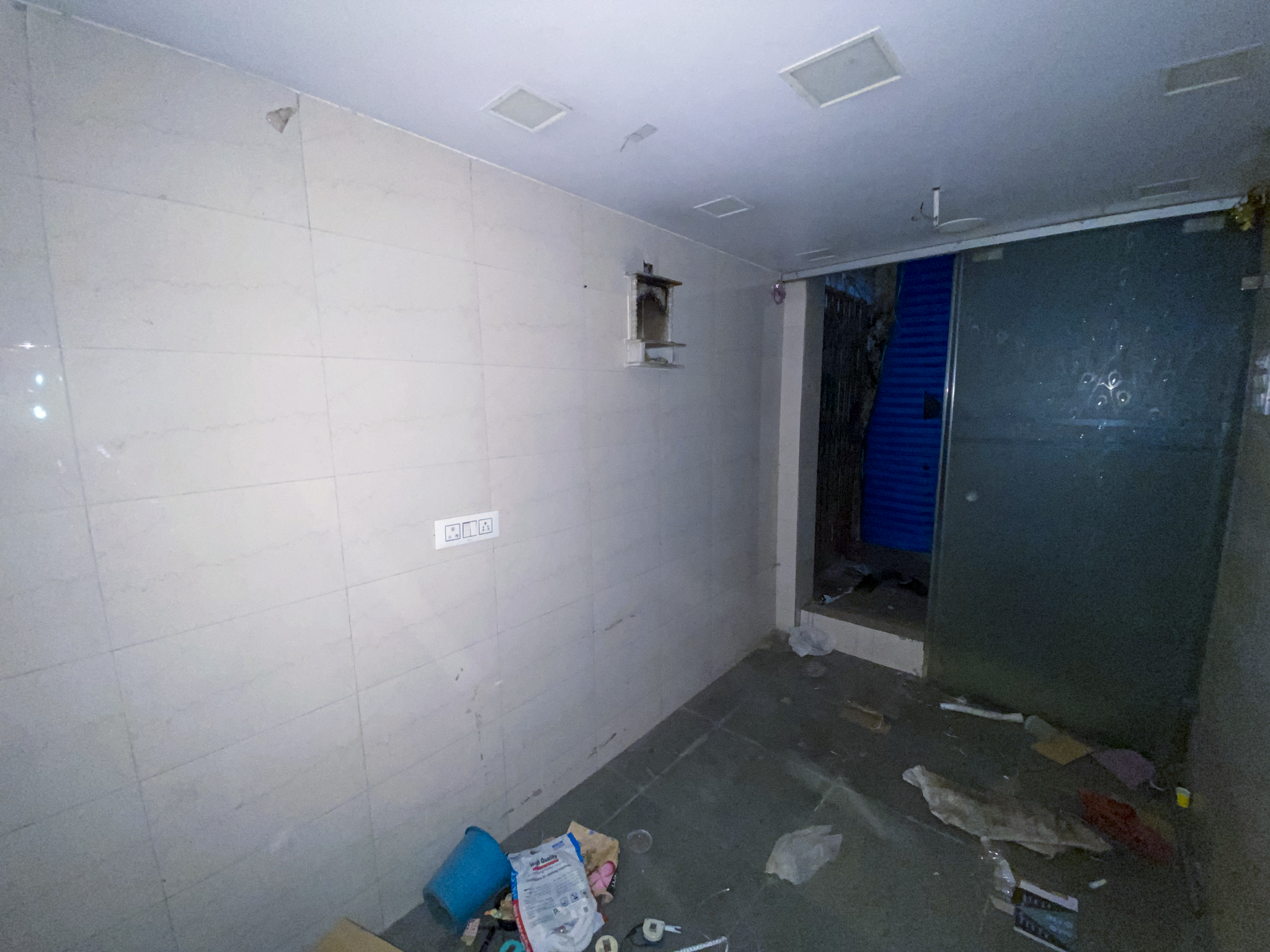 9.26 square yard Shops for sale in Hauz Quazi New Delhi — photo 9