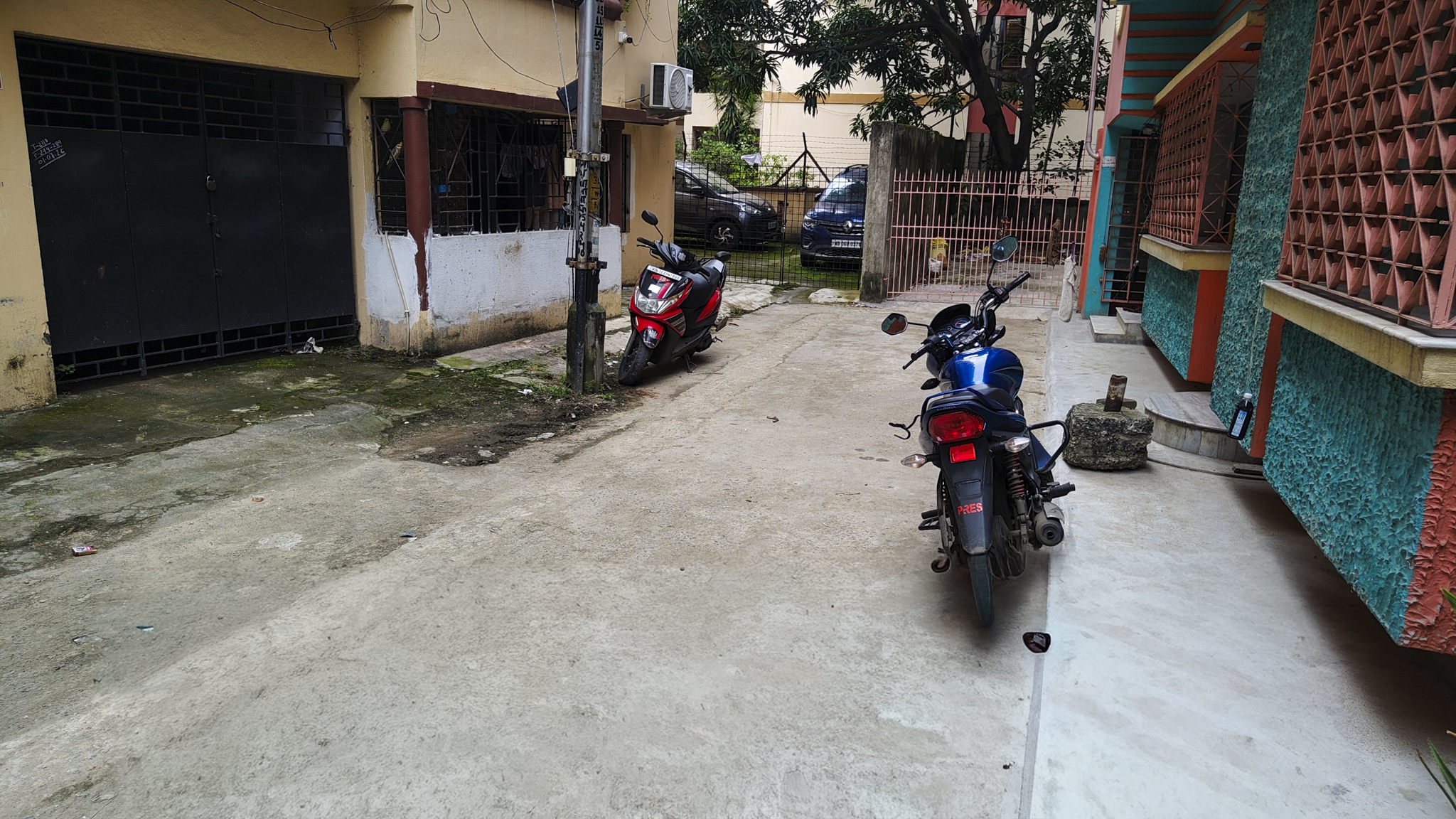 2 BHK Flat for sale in UNITED VILLA , BAGUIATI Kolkata — photo 17