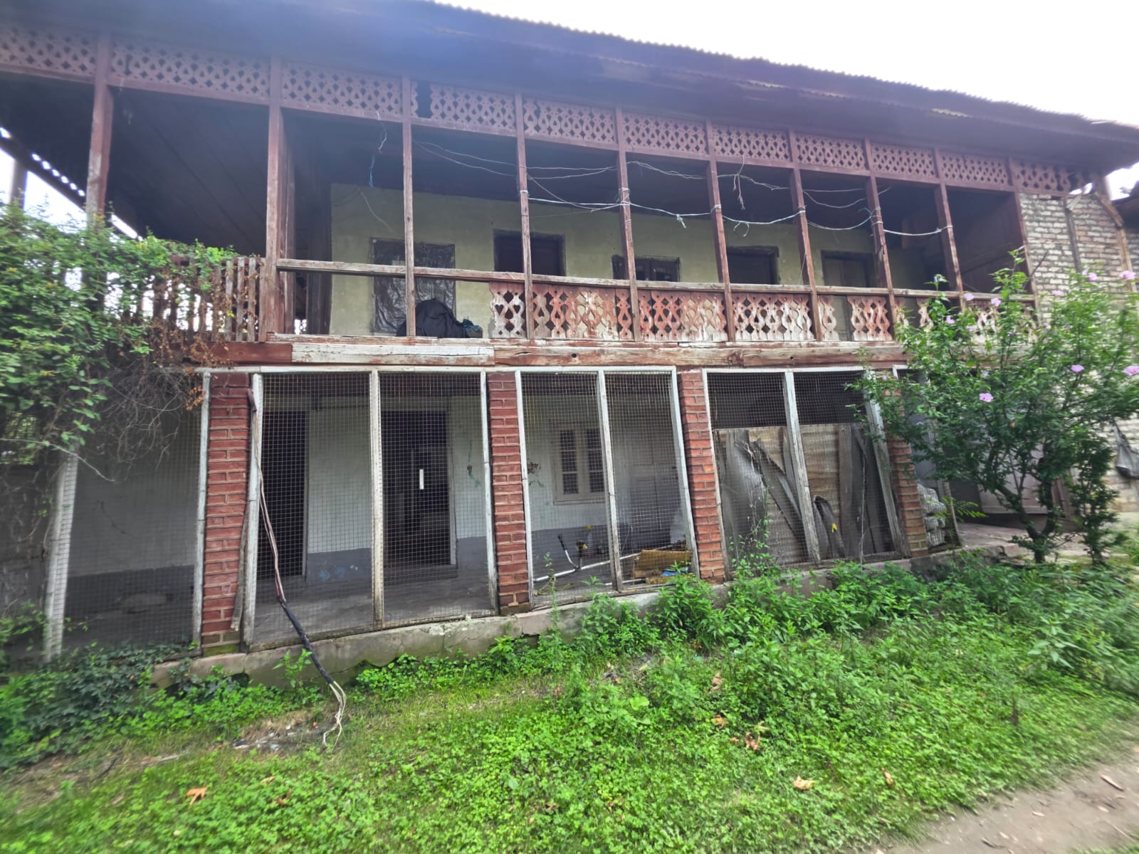 21760 square feet Individual House for sale in ZAKURA Srinagar — photo 1
