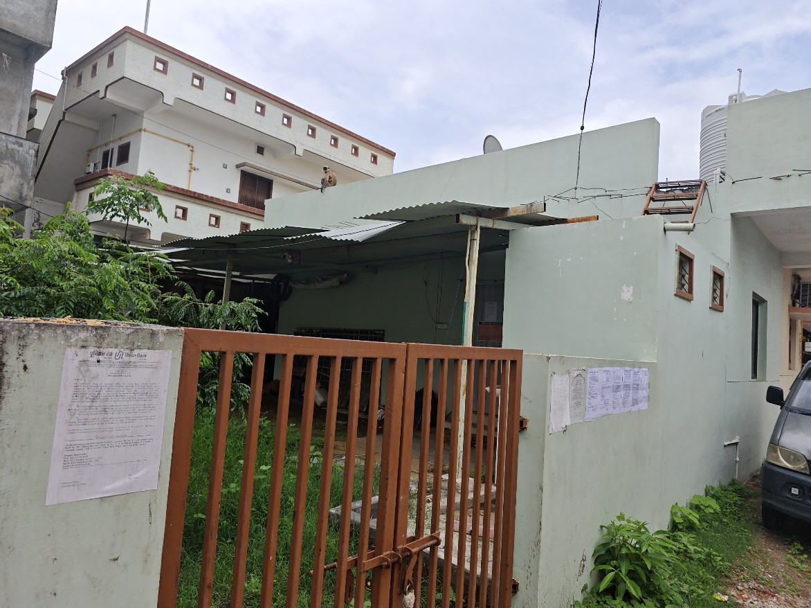 32.28 square meter Individual House for sale in Anand