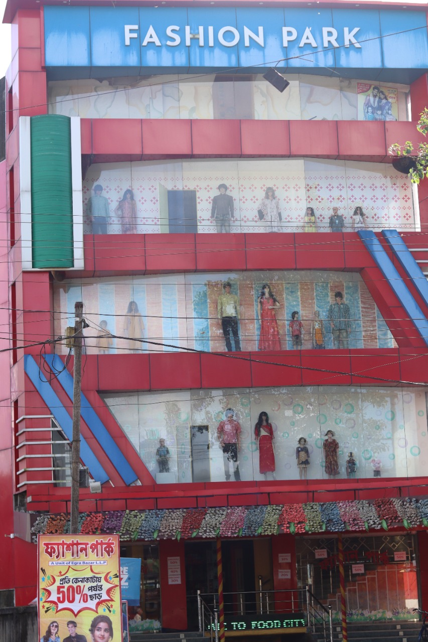 Shops for sale in Egra — photo 3