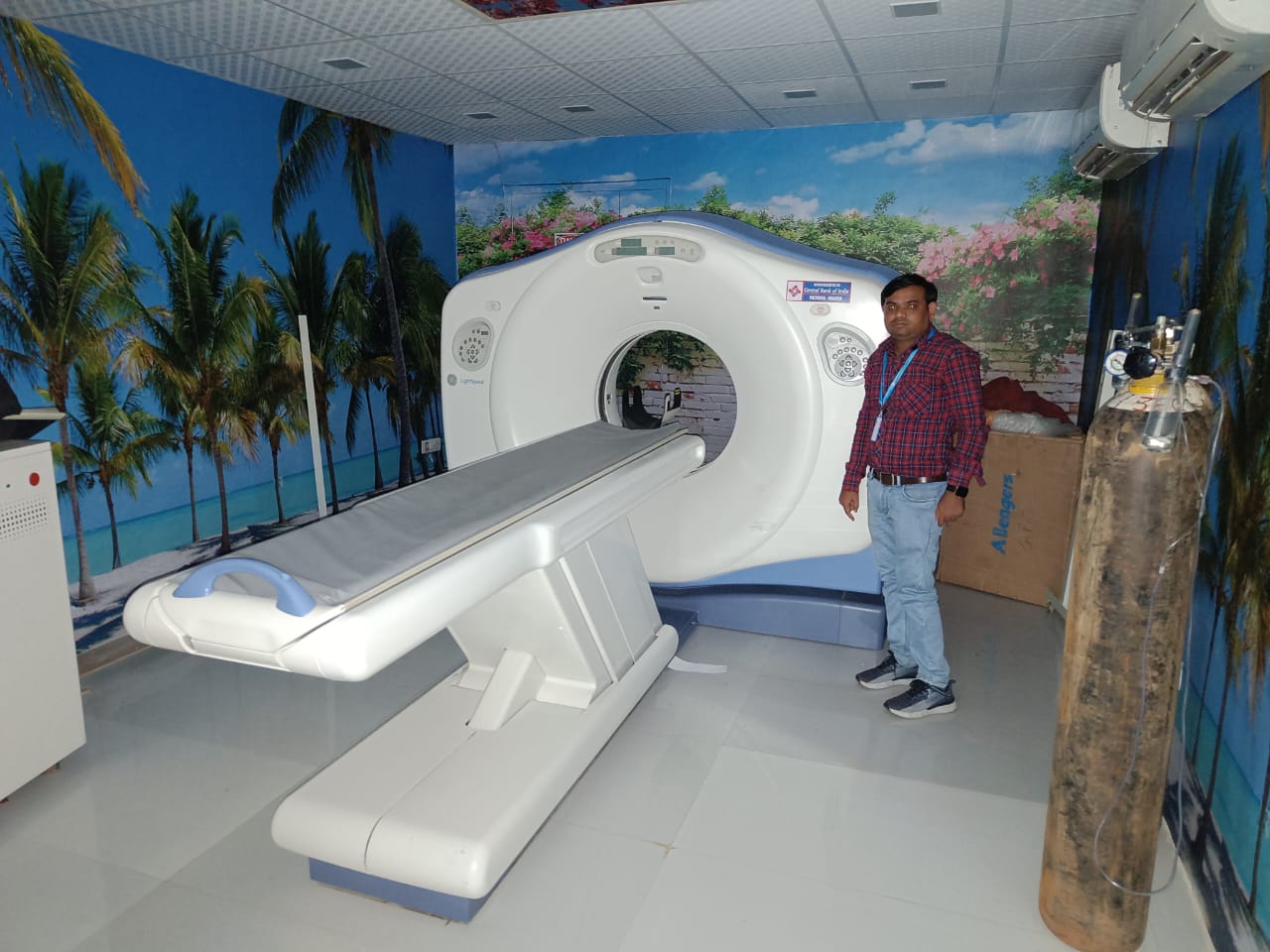 MEDICAL EQUIPMENTS-PREOWNED 16 SLICE SCANNER MACHINE WITH ALL ACCESSORIES for sale in Pachora — photo 1