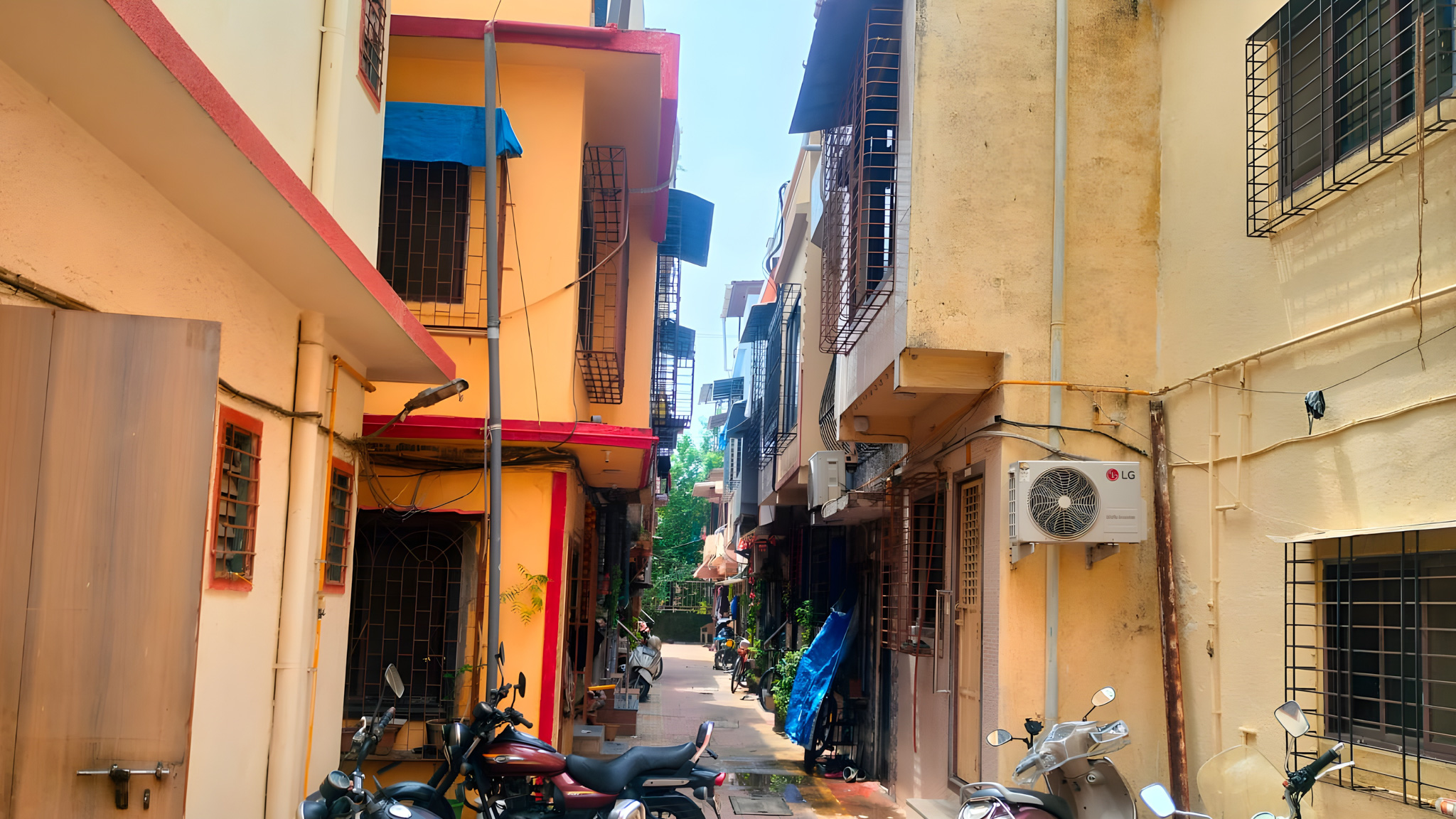 2 BHK Individual House for sale in Mumbai — photo 1