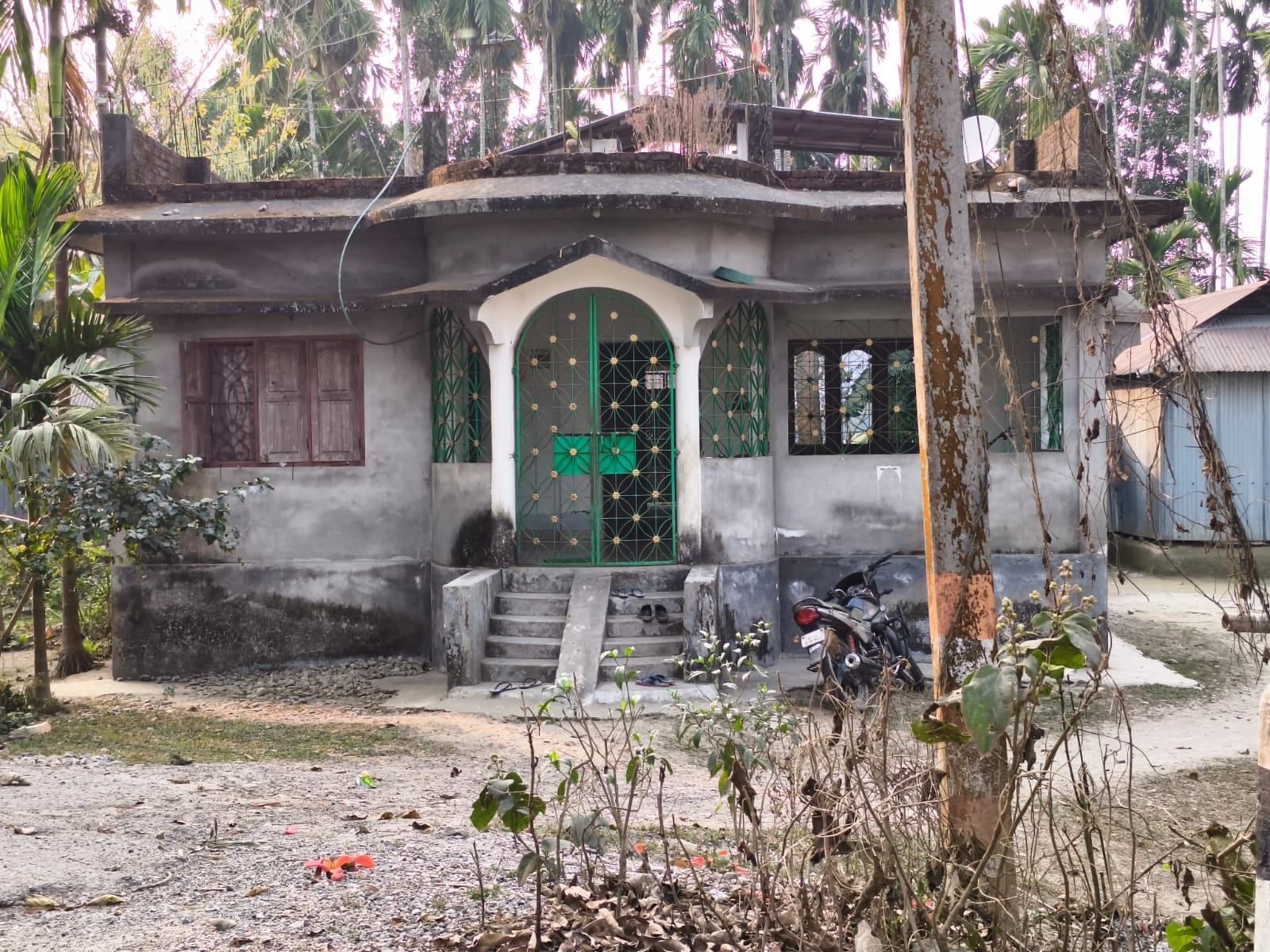 3045 square feet Individual House for sale in Banarhat Tea Garden — photo 2