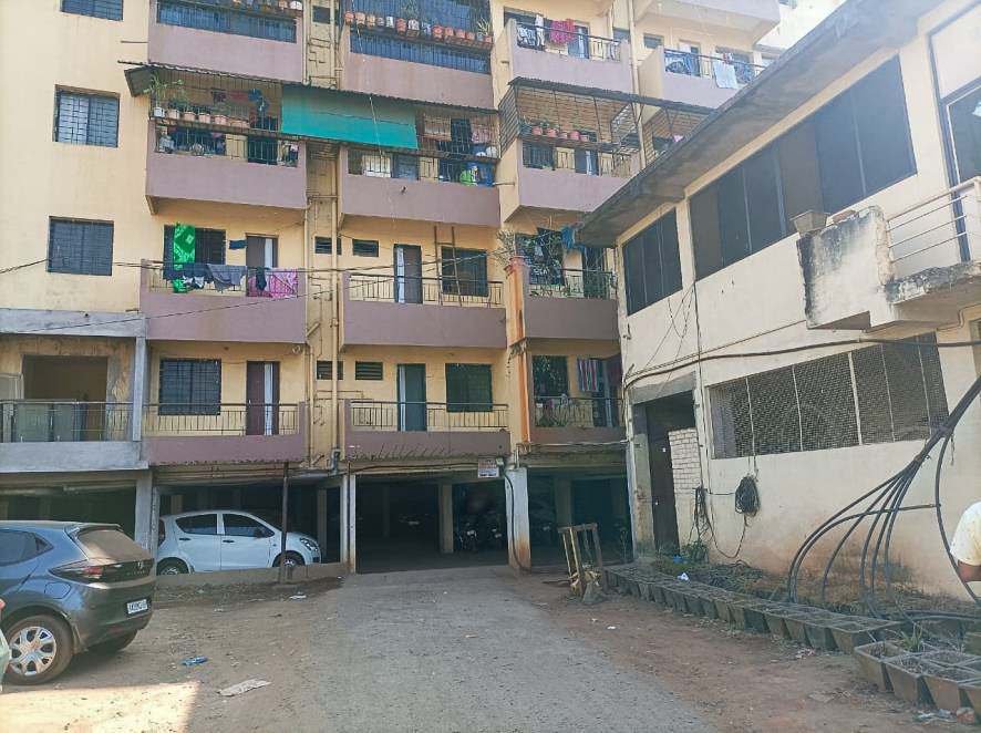 1200 square feet Flat for sale in Belagavi — photo 1