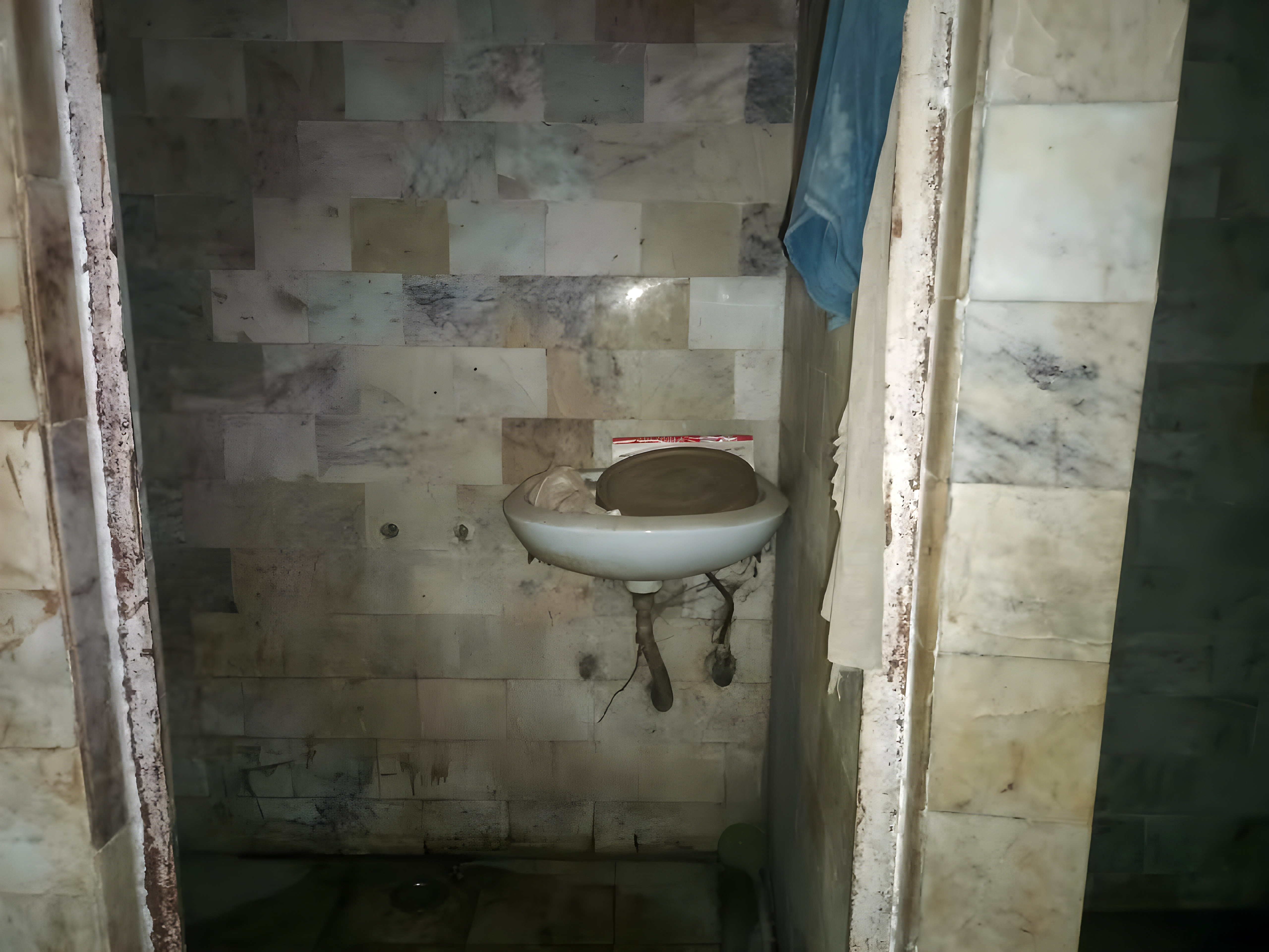 1909 square feet Shops for sale in New Delhi — photo 5