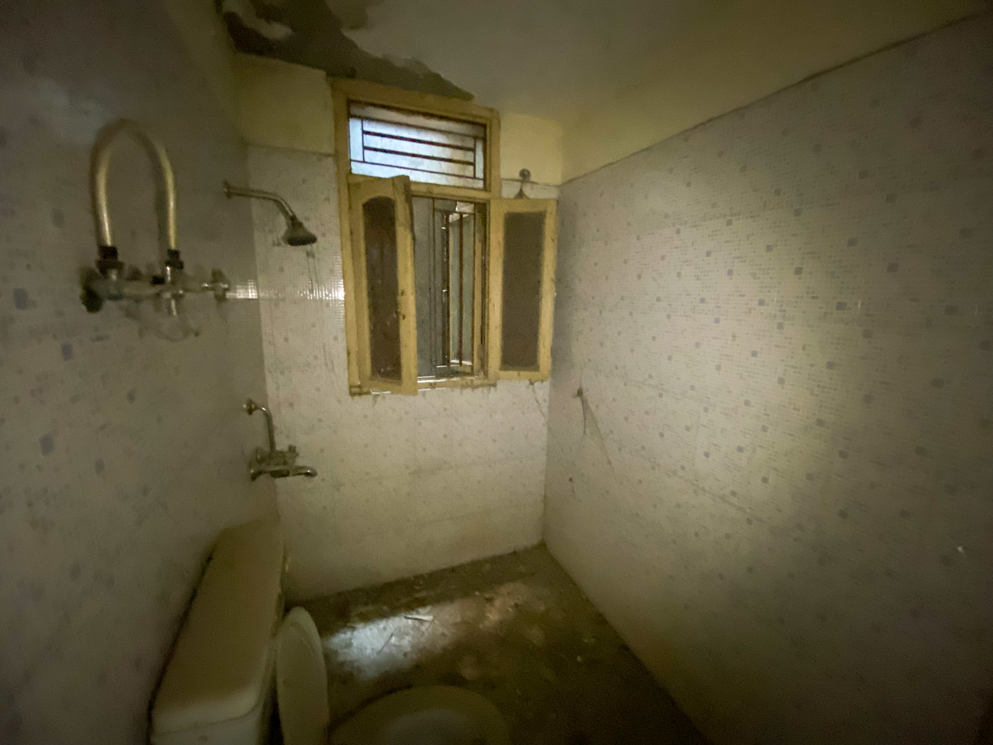 560 square feet Flat for sale in ANAND VIHAR New Delhi — photo 6