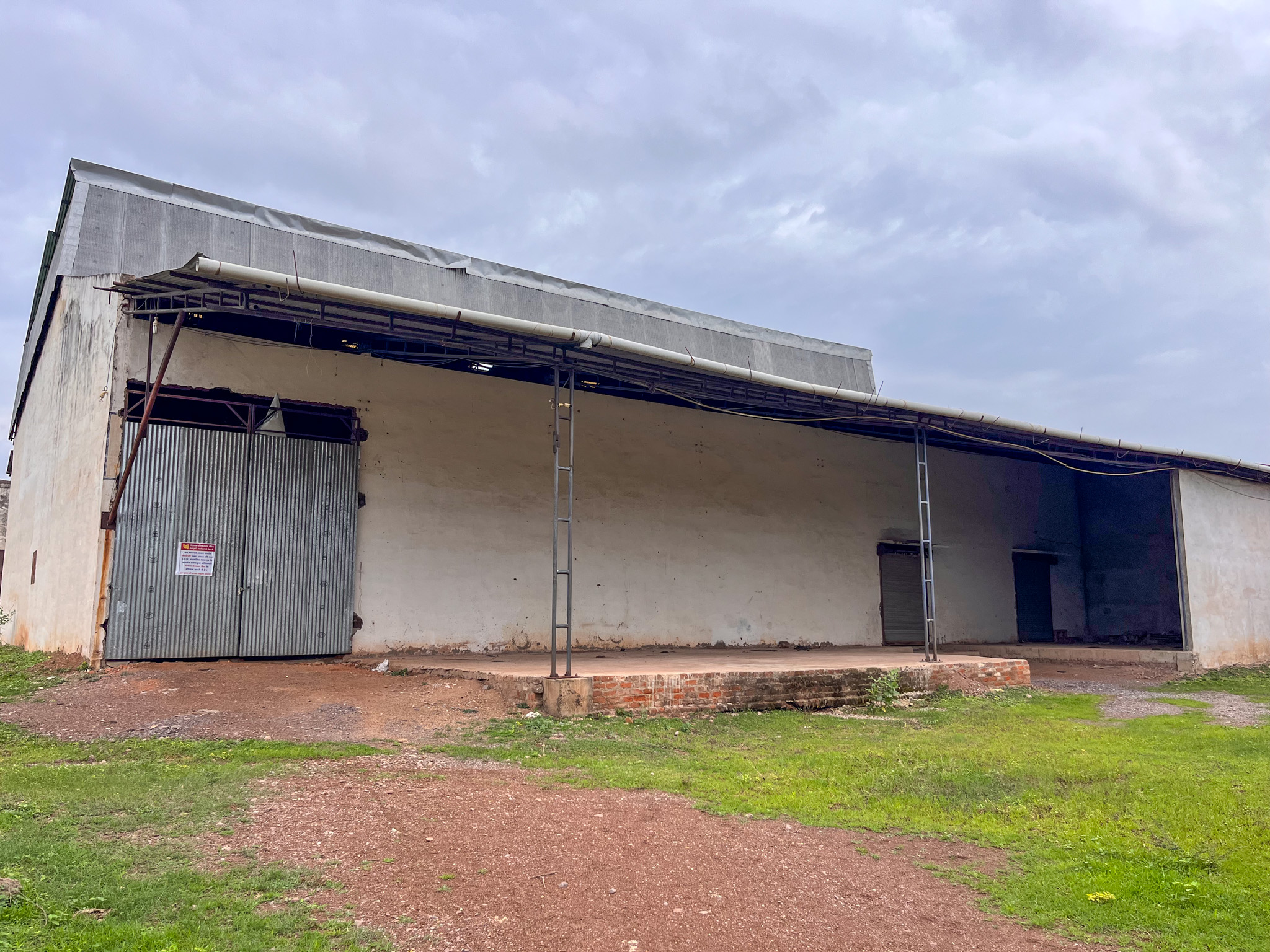 Industrial Plot with Factory Building for sale in Selud Utai — photo 6