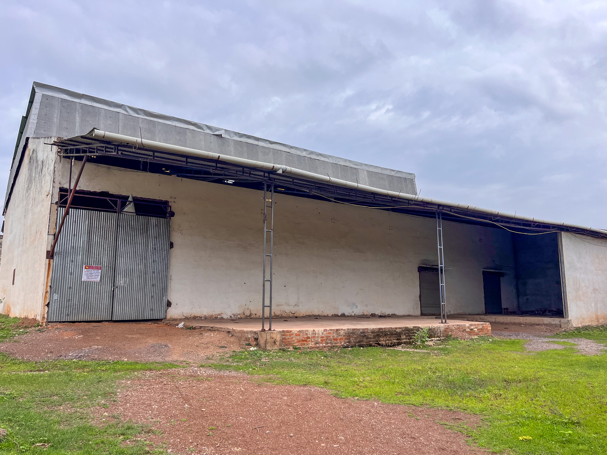 Shed with Plant and Machinery for sale in Selud Utai — photo 7