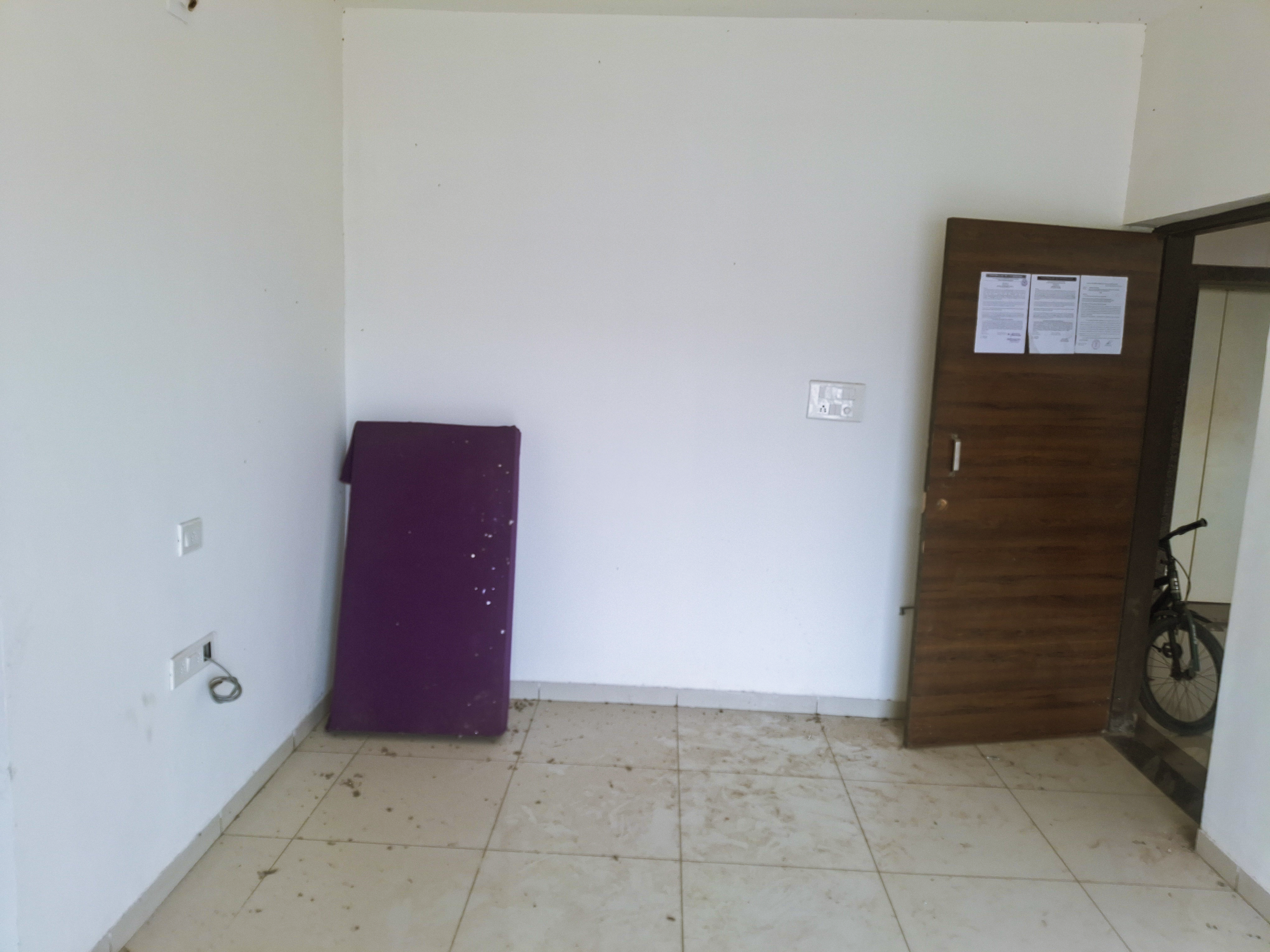 94.8 square meter Flat for sale in Vadodara — photo 1