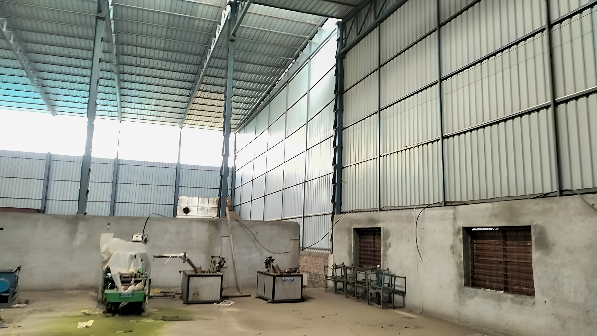 2100 square meter Industrial Plot with Factory Building for sale in KHANDALA MIDC SHRIRAMPUR Shrirampur — photo 1