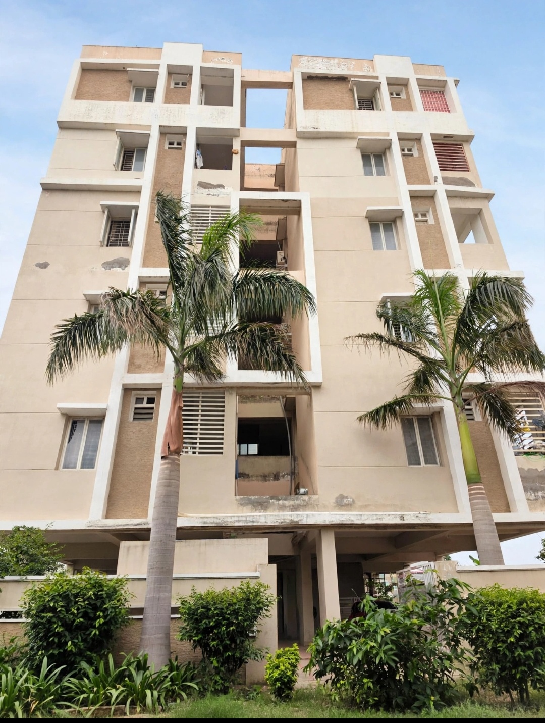 2 BHK Flat for sale in Mr. Pogula Maheswarareddy, Guntur Guntur — photo 4