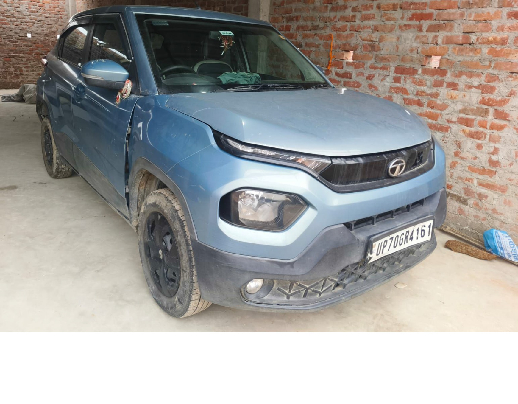 2023 Tata Punch Adventure MT SUV 59900 km 3 years for sale in ---- Handia — photo 1